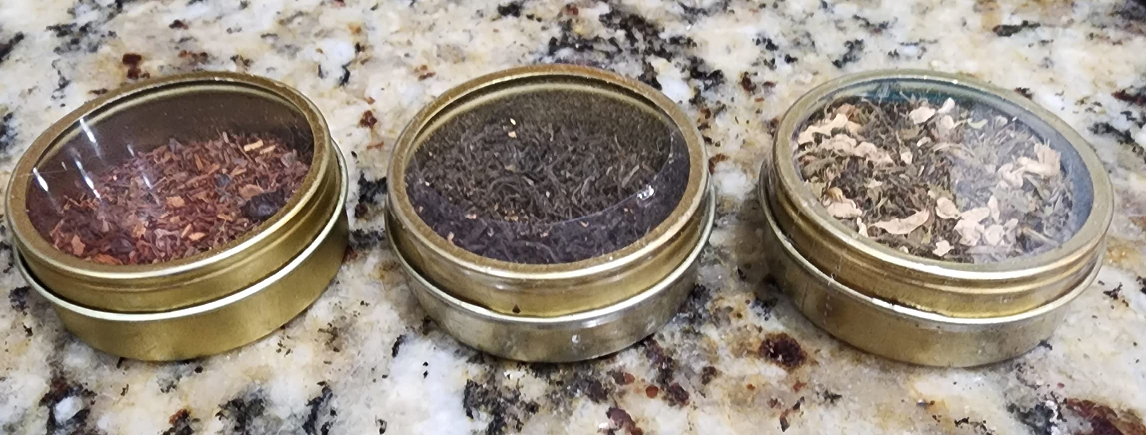 VAHDAM, Luxury Tea Gift Set | 24 Unique Loose Leaf Teas in Tin Caddies - Premium Tea Gift Box | Christmas Gifts for Women & Men Customer Review VAHDAM, Luxury Tea Gift Set | 24 Unique Loose Leaf Teas in Tin Caddies - Premium Tea Gift Box | Christmas Gifts for Women & Men - Customer Photo 4