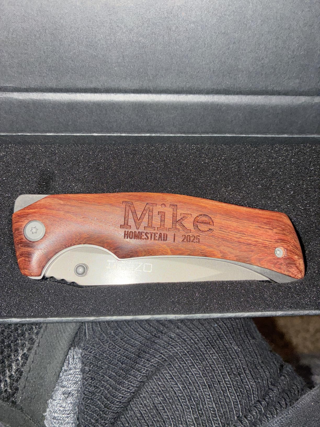 Amazing Items Set of 6 - Personalized Pocket Knife for Groomsmen - 20 Font Option - Custom Engraved Pocket Knives | Groomsman Gifts for Wedding, Groomsmen Proposal Gifts Customer Review Amazing Items Set of 6 - Personalized Pocket Knife for Groomsmen - 20 Font Option - Custom Engraved Pocket Knives | Groomsman Gifts for Wedding, Groomsmen Proposal Gifts - Customer Photo 2
