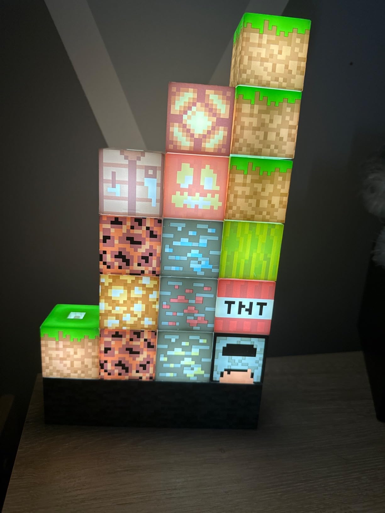 Paladone Minecraft Building Block Night Light – Officially Licensed LED Lamp for Boys' Bedrooms, Gaming Decor & Gifts – Fun Minecraft Room Accessory - Customer Photo 3