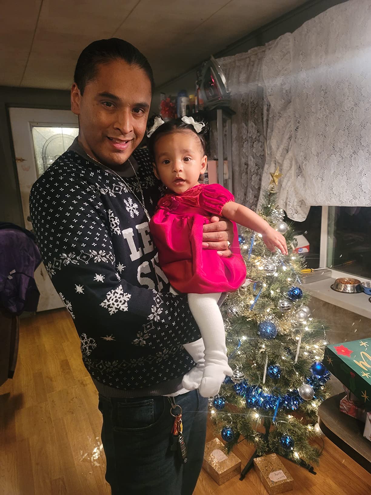 Tipsy Elves Light Up Ugly Christmas Sweaters for Men - Funny Holiday Pullover with LED Lights for Winter Gatherings Customer Review Tipsy Elves Light Up Ugly Christmas Sweaters for Men - Funny Holiday Pullover with LED Lights for Winter Gatherings - Customer Photo 1