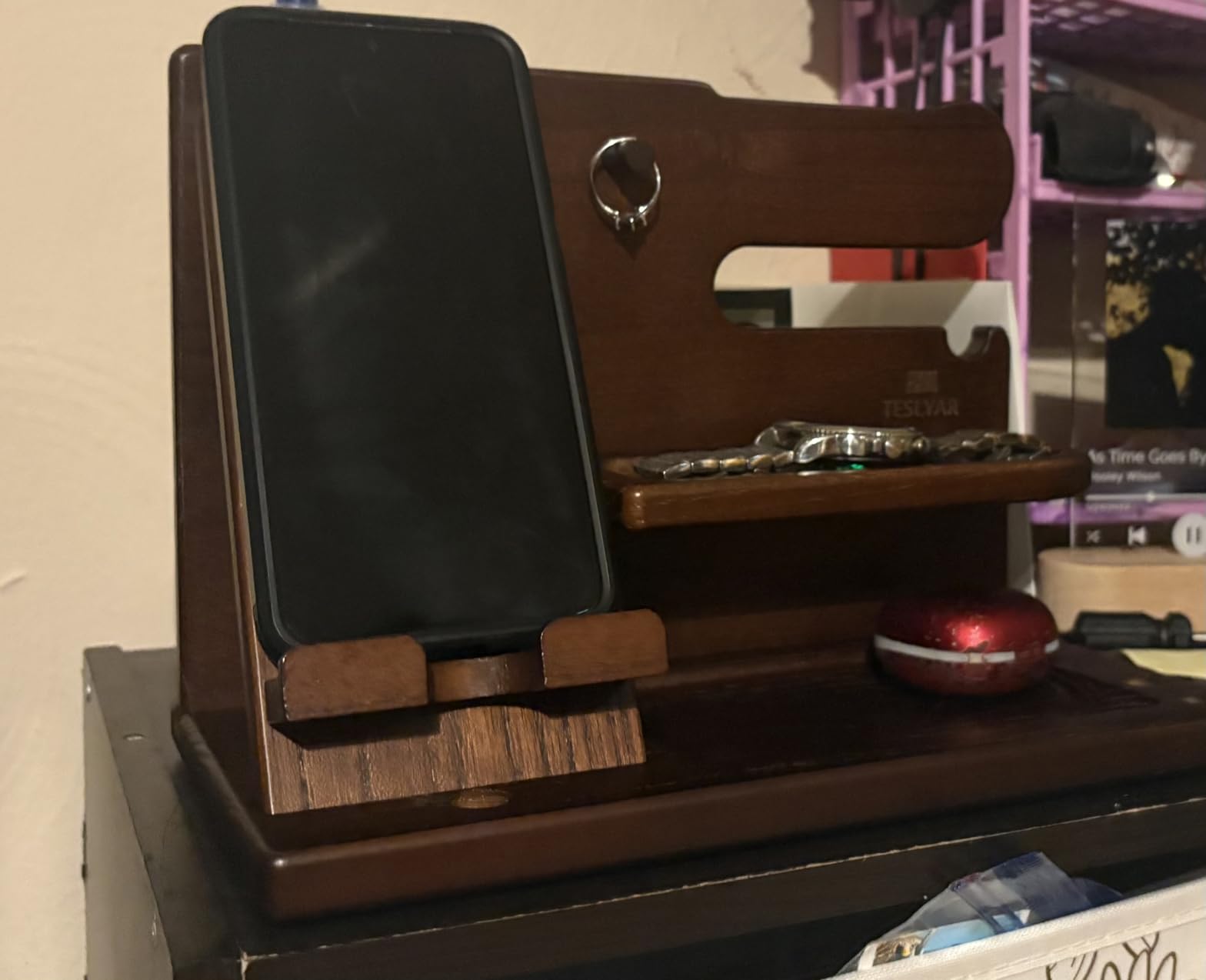 TESLYAR Wood Phone Docking Station for Men - Desk or Nightstand Organizer - Birthday Gifts for Husband, Dad - Anniversary Idea from Wife - Key Holder, Stand Wallet, Watch & Essentials (Bourbon Brown) Customer Review TESLYAR Wood Phone Docking Station for Men - Desk or Nightstand Organizer - Birthday Gifts for Husband, Dad - Anniversary Idea from Wife - Key Holder, Stand Wallet, Watch & Essentials (Bourbon Brown) - Customer Photo 3