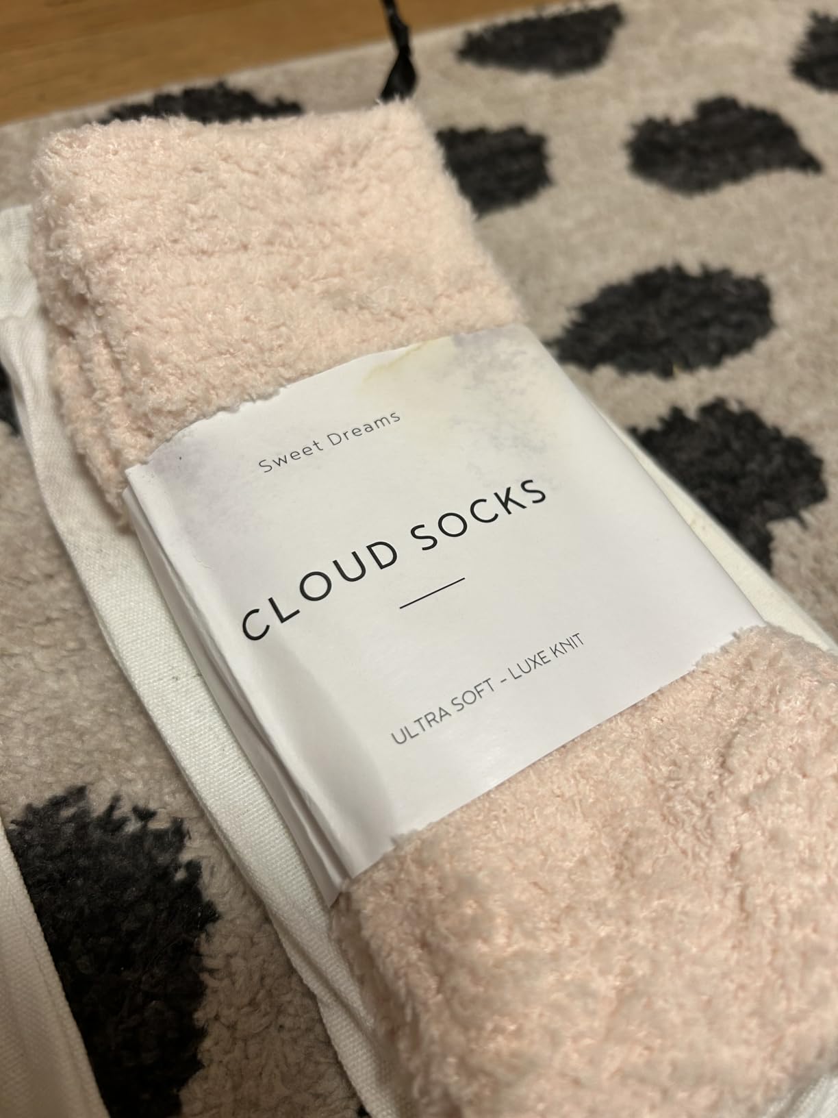 Unboxme Gifts Warm & Cozy Ultra-Luxe Cloud Sock for Women & Men - Super Soft Luxurious Fabric Sleep Socks Customer Review Unboxme Gifts Warm & Cozy Ultra-Luxe Cloud Sock for Women & Men - Super Soft Luxurious Fabric Sleep Socks - Customer Photo 3