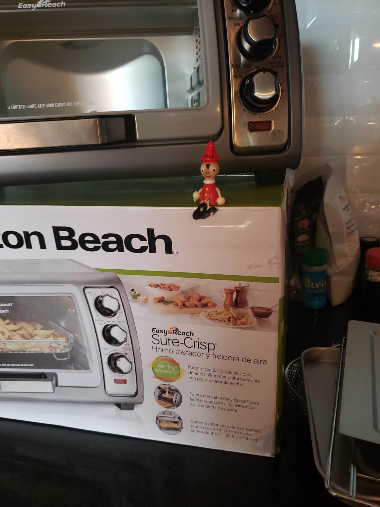 Hamilton Beach Air Fryer Toaster Oven Combo with Large Capacity, Fits 6 Slices or 12 Hamilton Beach Air Fryer Toaster Oven Combo with Large Capacity, Fits 6 Slices or 12