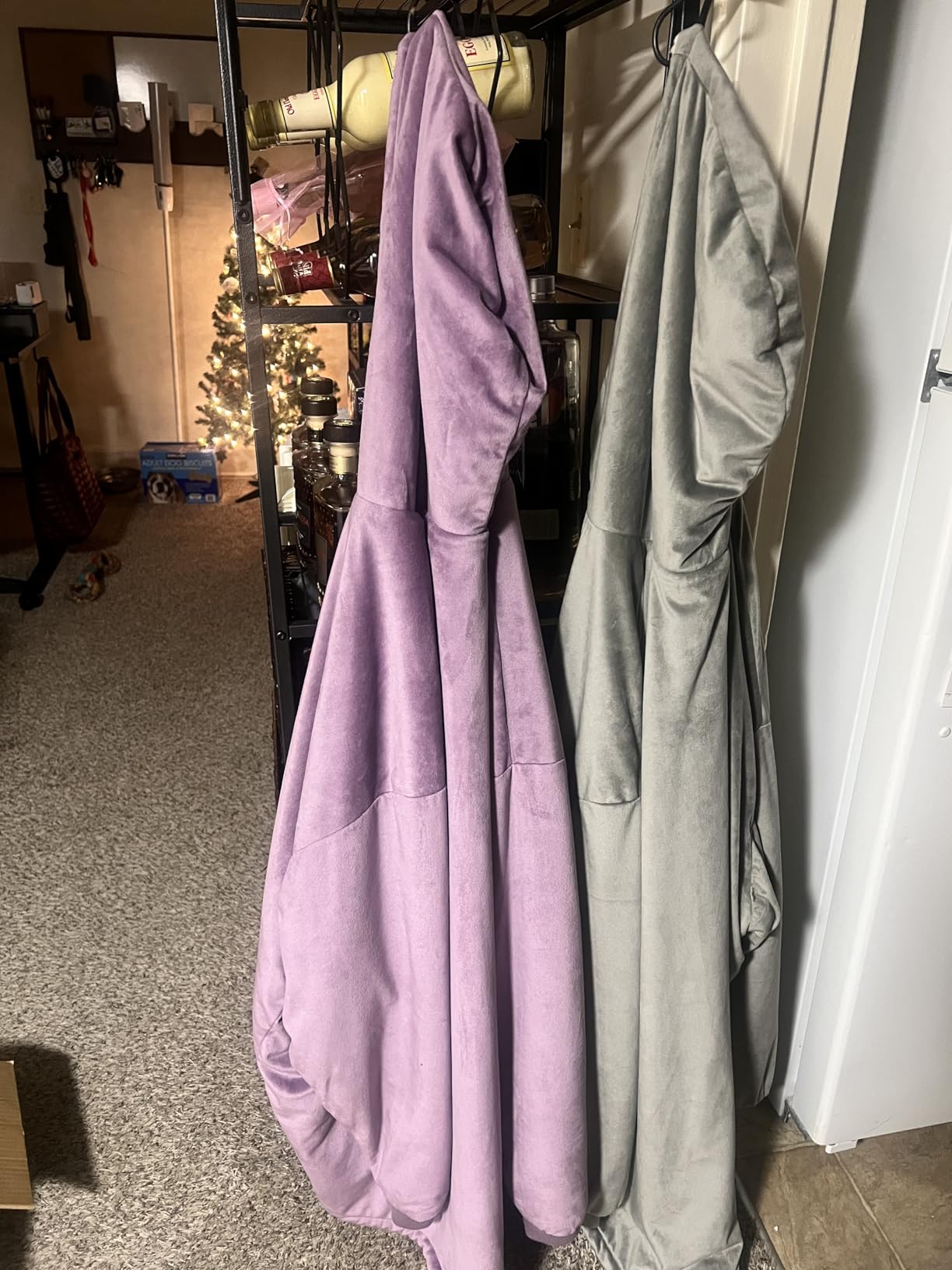 THE COMFY Original | Sherpa Lined Microfiber Fleece Wearable Blanket, Oversized Design with Hood and Pocket from Shark Tank Customer Review THE COMFY Original | Sherpa Lined Microfiber Fleece Wearable Blanket, Oversized Design with Hood and Pocket from Shark Tank - Customer Photo 1