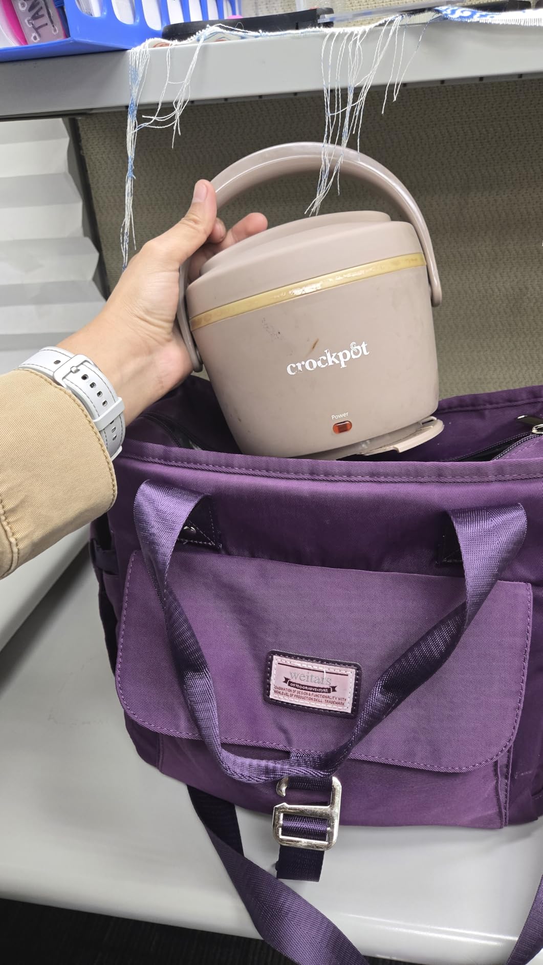 Crock-Pot 20-Ounce Electric Lunch Box, Portable Food Warmer, Faded Blue, Perfect for Travel, Car, On-the-Go, Keeps Food Warm, Spill-Free, Dishwasher-Safe - Customer Photo 4