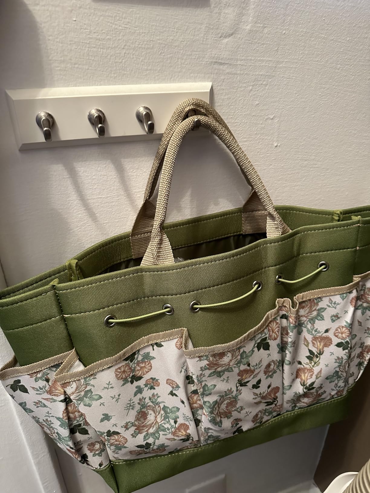 Gardening Tools 9-Piece Heavy Duty Garden Hand Tools with Fashion and Durable Garden Tools Organizer Handbag, Rust-Proof Garden Tool Set, Ideal Gardening Gifts for Women Customer Review Gardening Tools 9-Piece Heavy Duty Garden Hand Tools with Fashion and Durable Garden Tools Organizer Handbag, Rust-Proof Garden Tool Set, Ideal Gardening Gifts for Women - Customer Photo 1