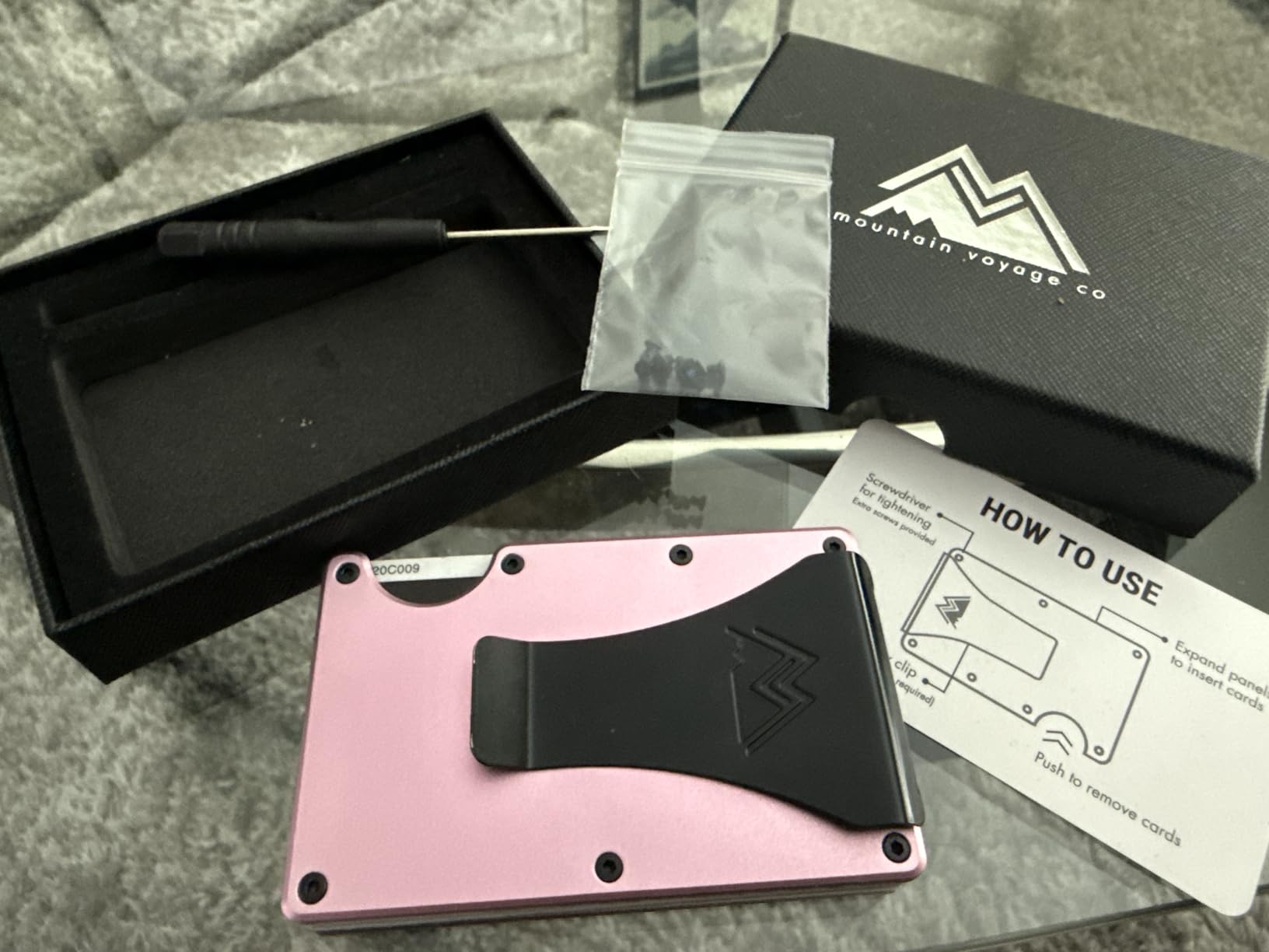 Mountain Voyage Co Minimalist Wallet for Men & Women - Slim RFID Wallet, Scratch Resistant, Credit Card Holder & Money Clip, Easily Removable Money & Cards, (Matte Carbon Fiber) Customer Review Mountain Voyage Co Minimalist Wallet for Men & Women - Slim RFID Wallet, Scratch Resistant, Credit Card Holder & Money Clip, Easily Removable Money & Cards, (Matte Carbon Fiber) - Customer Photo 1