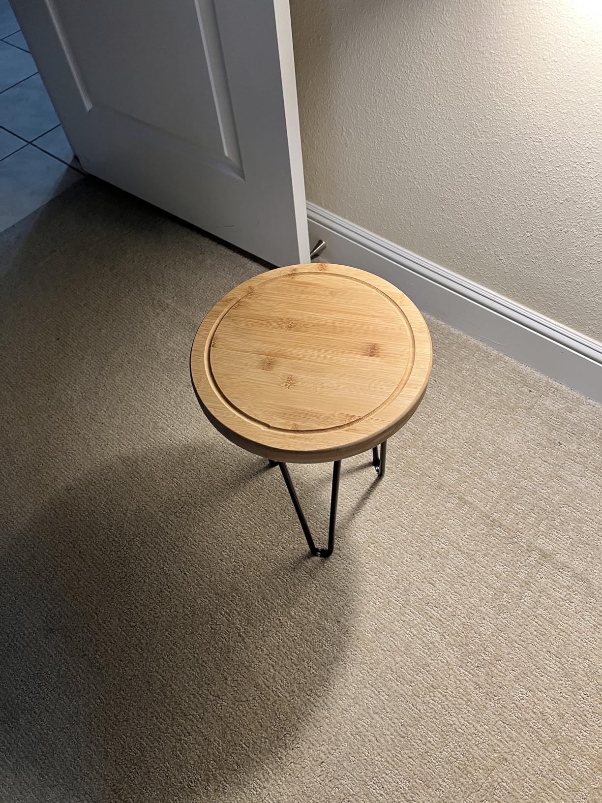 Nature's Kitchen Round Bamboo Tray Cutting Serving Board w Juice Groove for Cutting Chopping Cheese & Charcuterie Board Platter (12 inches) Customer Review Nature's Kitchen Round Bamboo Tray Cutting Serving Board w Juice Groove for Cutting Chopping Cheese & Charcuterie Board Platter (12 inches) - Customer Photo 3