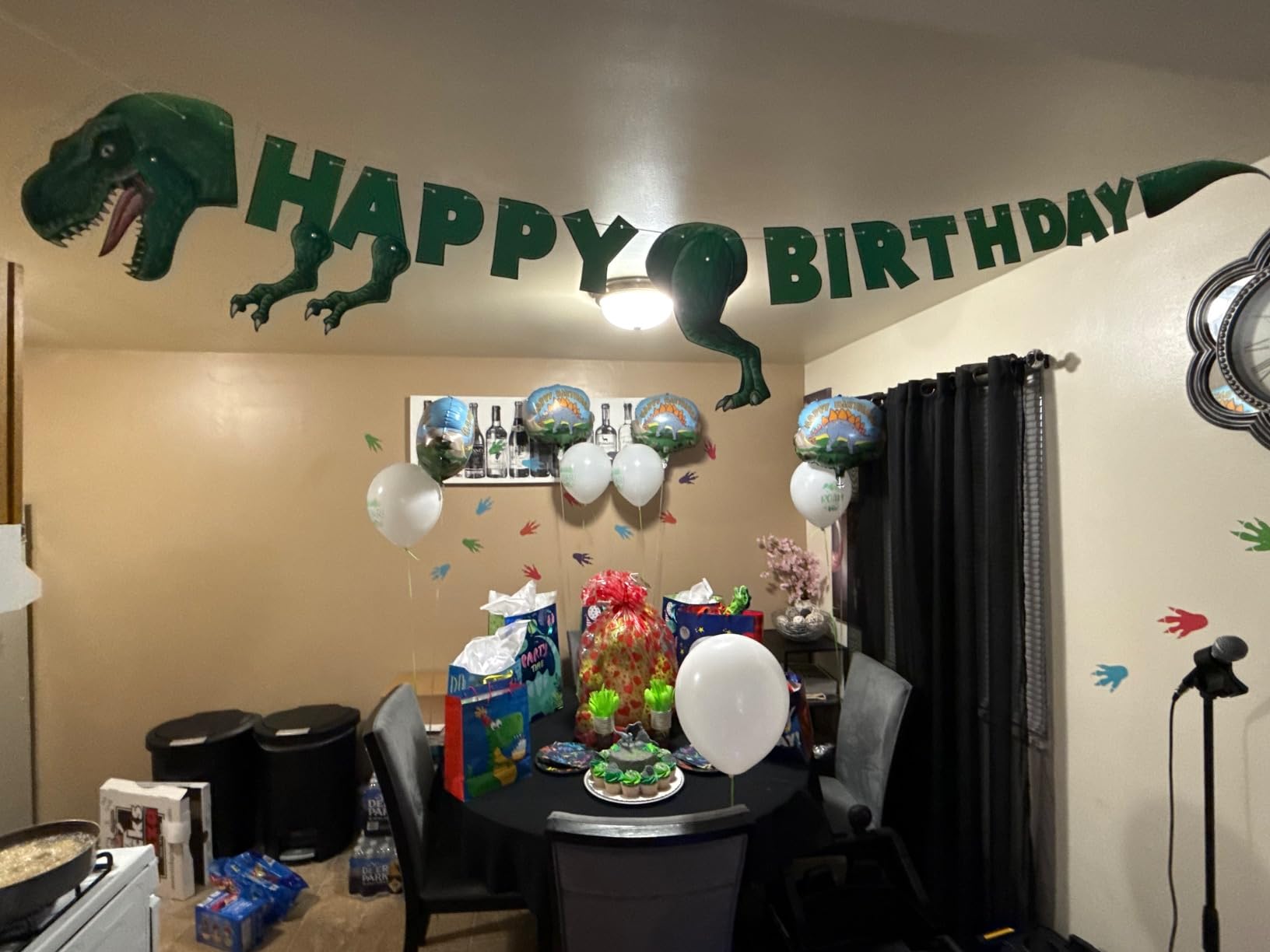 JOYIN 145 Piece Dinosaur Birthday Party Supplies with Trex Banner, 24 Serves dinosaur Disposable Tableware Set with Plates, Cups, Napkins, and Cutlery Sets - Customer Photo 1