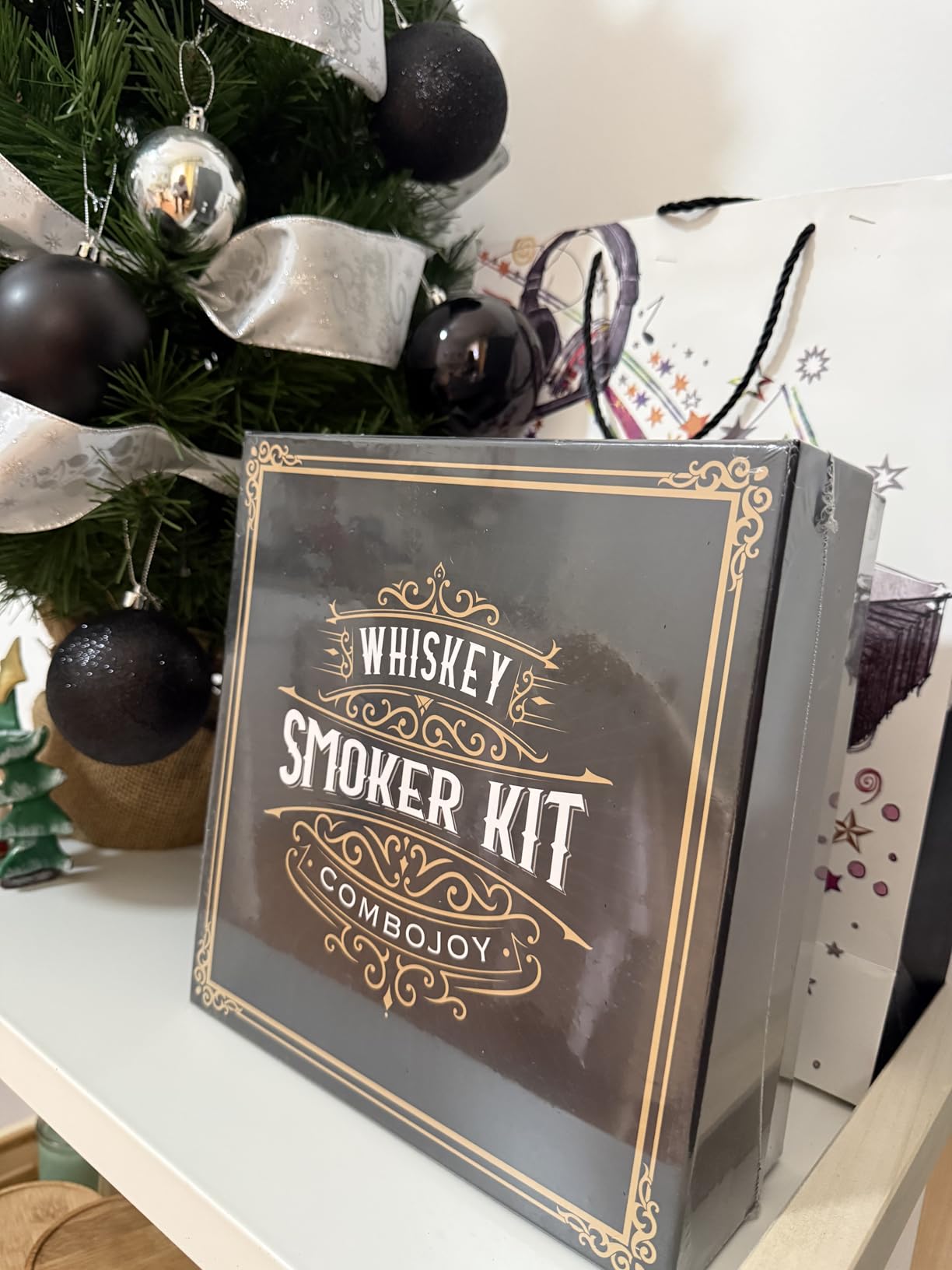 Whiskey Smoker Kit with Torch - 6 Flavors Wood Chips, 2 Glasses, 2 Ice Ball Molds - Cocktail Smoker Infuser Kit, Old Fashioned Drink Smoker Kit, Birthday Bourbon Whiskey Gifts for Men,Dad(NO Butane) - Customer Photo 1