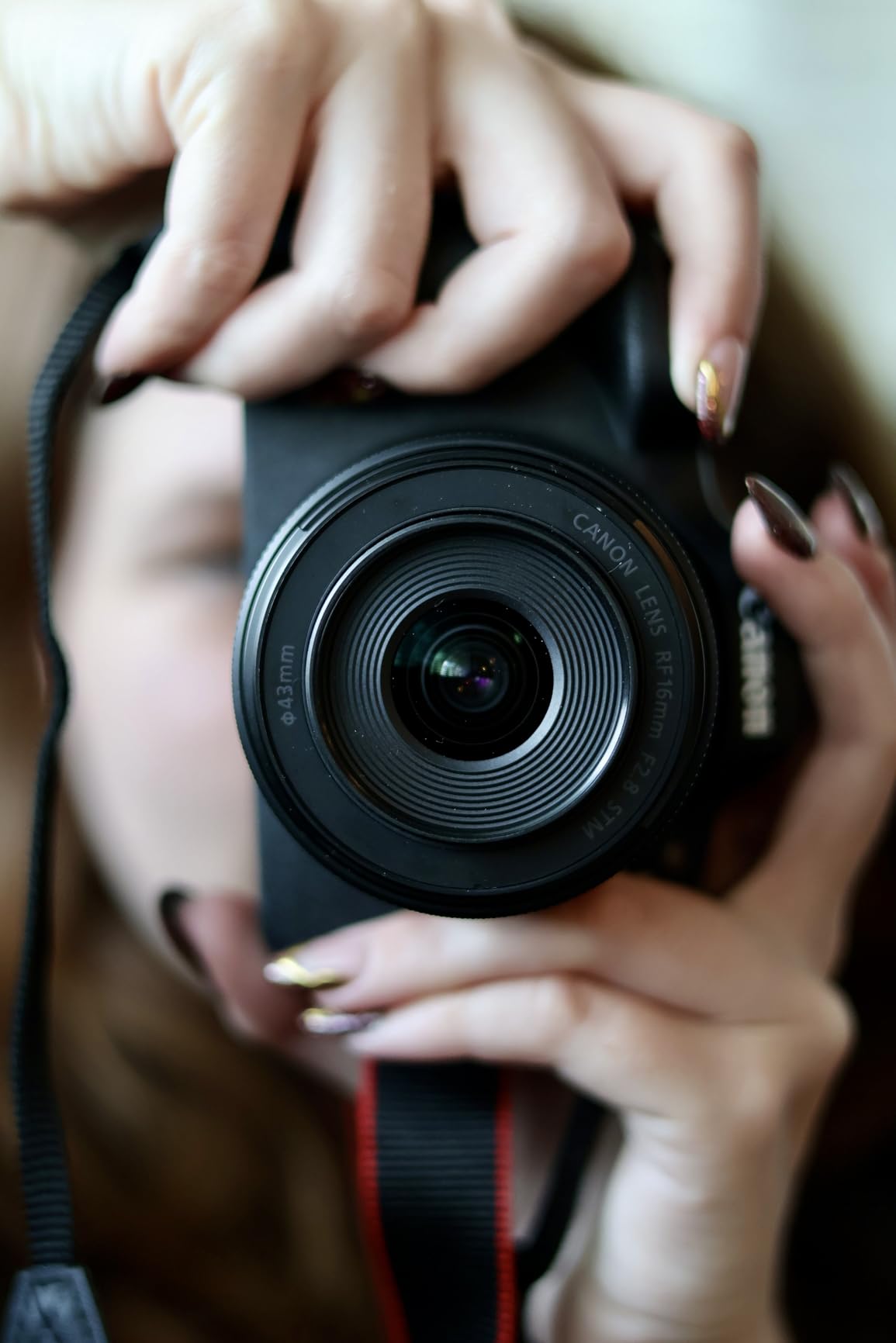 Canon EOS R10 Content Creator Kit, Mirrorless Vlogging Camera with RF-S18-45mm F4.5-6.3 is STM Lens, Tripod and Stereo Microphone, 24.2 Megapixel CMOS (APS-C) Sensor, 4K Video, Black Customer Review Canon EOS R10 Content Creator Kit, Mirrorless Vlogging Camera with RF-S18-45mm F4.5-6.3 is STM Lens, Tripod and Stereo Microphone, 24.2 Megapixel CMOS (APS-C) Sensor, 4K Video, Black - Customer Photo 1