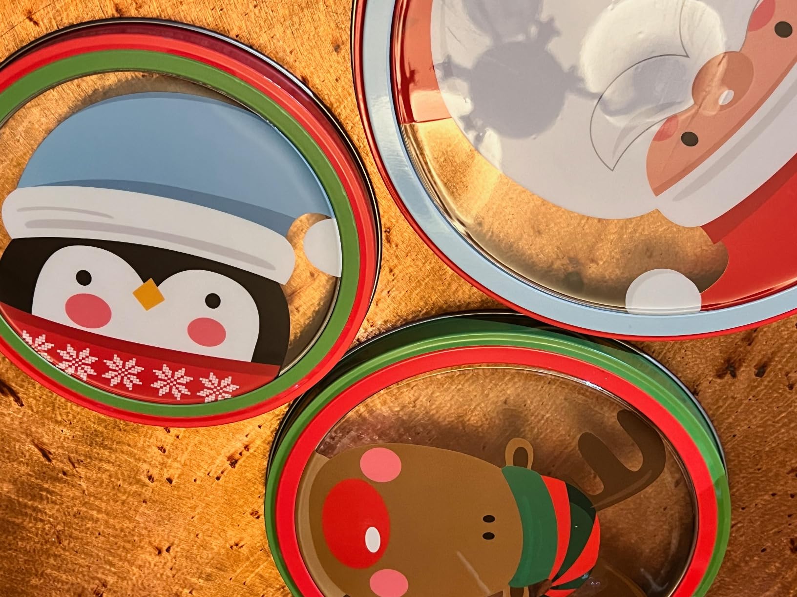 Plum Designs 3 Christmas Cookie Tins- Round Christmas Cookie Tins with Lids for Gift Giving, Christmas Tins Holiday Cookie Boxes, Christmas Tins for Cookies and Gifts- 3 Nested Metal Cookie Tins Customer Review Plum Designs 3 Christmas Cookie Tins- Round Christmas Cookie Tins with Lids for Gift Giving, Christmas Tins Holiday Cookie Boxes, Christmas Tins for Cookies and Gifts- 3 Nested Metal Cookie Tins - Customer Photo 2