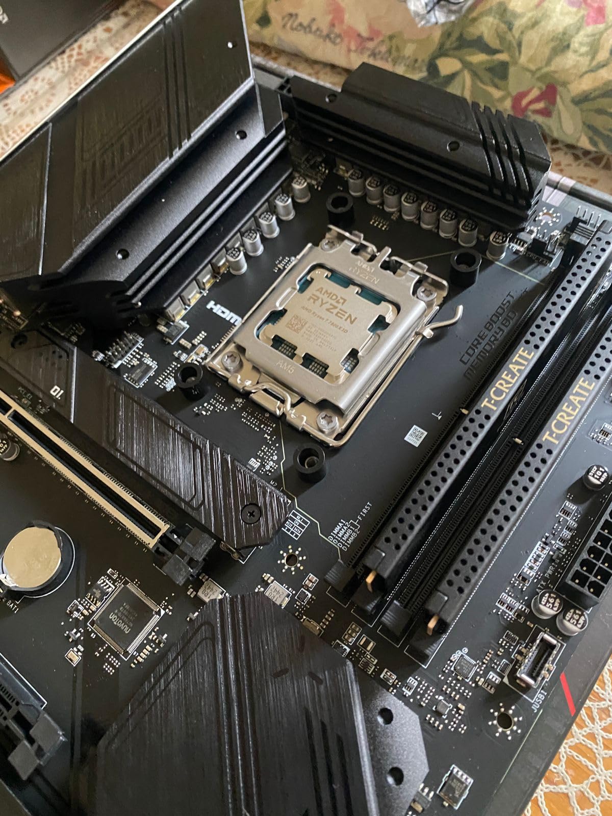 AMD Ryzen 7 7800X3D 8-Core, 16-Thread Desktop Processor Customer Review AMD Ryzen 7 7800X3D 8-Core, 16-Thread Desktop Processor - Customer Photo 3