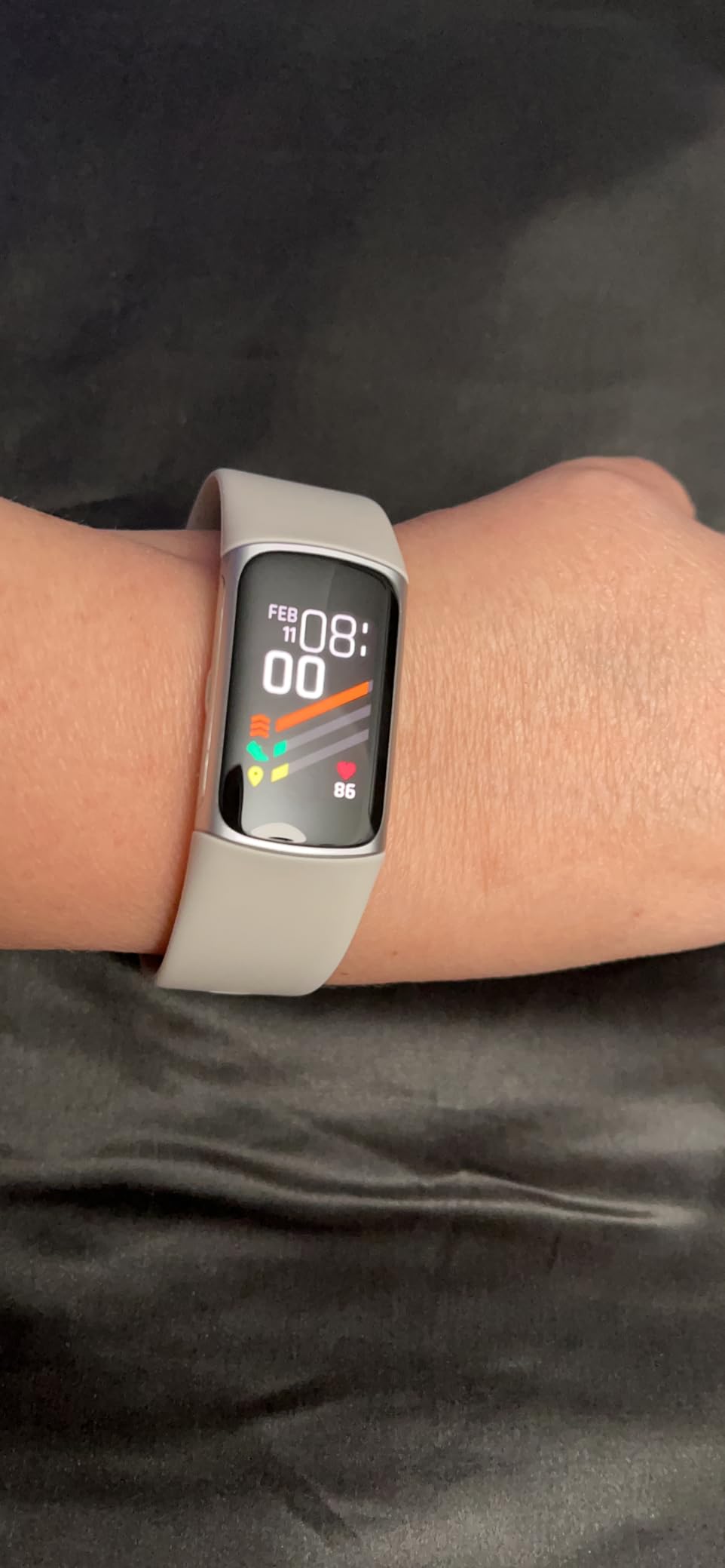 Fitbit Charge 6 Fitness Tracker with Google apps, Heart Rate on Exercise Equipment, 6-Months Premium Membership Included, GPS, Health Tools and More, Porcelain/Silver, One Size (S & L Bands Included) - Customer Photo 2