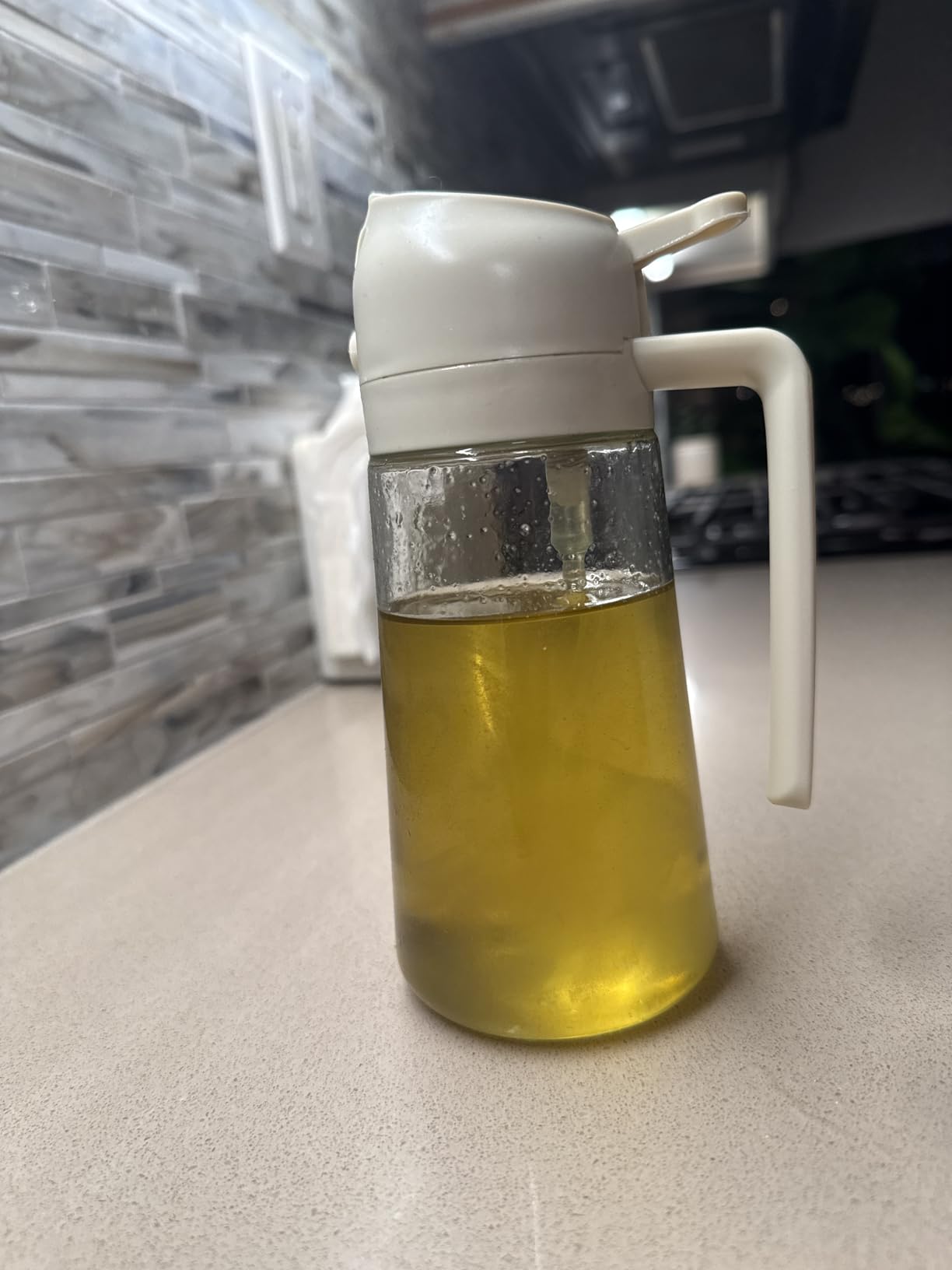 TrendPlain 16oz/470ml Glass Olive Oil Sprayer for Cooking – 2 in 1 Olive Oil Dispenser Bottle for Kitchen Gadgets and Air Fryer Accessories, Salad, BBQ - Black Customer Review TrendPlain 16oz/470ml Glass Olive Oil Sprayer for Cooking – 2 in 1 Olive Oil Dispenser Bottle for Kitchen Gadgets and Air Fryer Accessories, Salad, BBQ - Black - Customer Photo 1