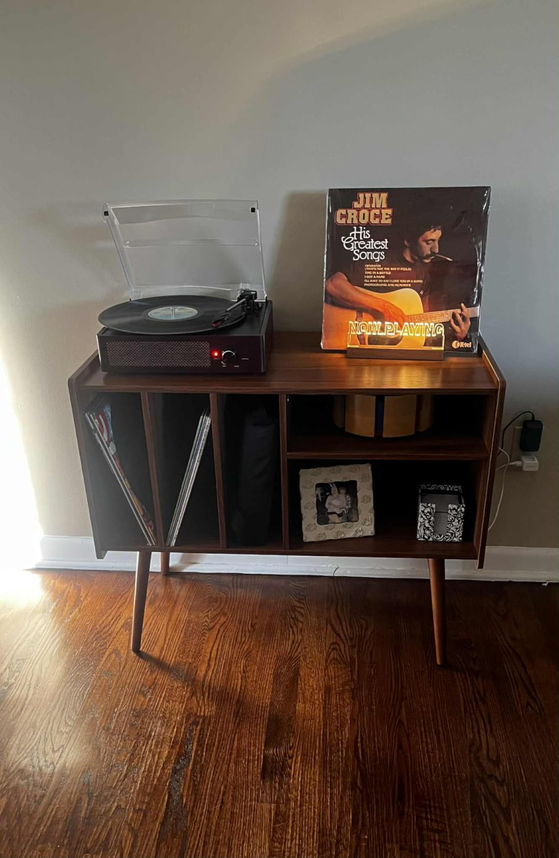 Now Playing Vinyl Record Stand, Light up Record Holder, Wooden Acrylic Display with Warm White Lights for Albums, Room Decor, for Vinyl Lovers - Customer Photo 1