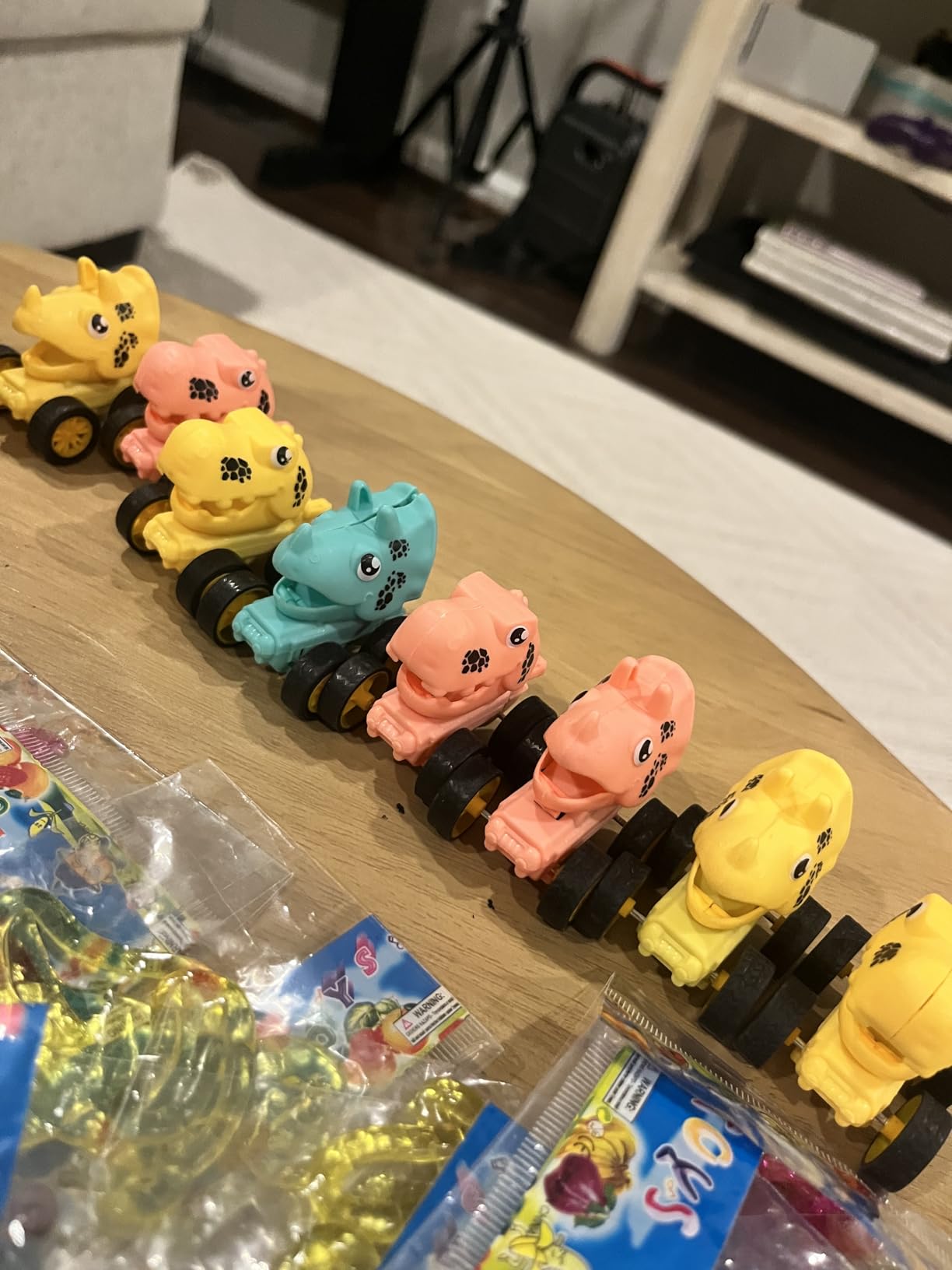 18Pcs Dinosaur Pull Back Cars Set for Kids Toddlers, Bulk Mini Racing Vehicles Toys Party Favors, Pinata Fillers, Goodie Bag Stuffers, Classroom Prizes for Boys Girls - Customer Photo 1