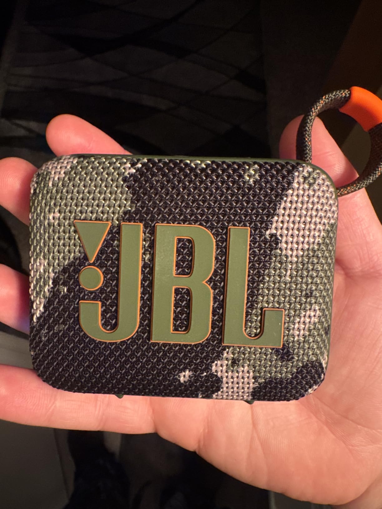 JBL Go 4 - Ultra-Portable, Waterproof and Dustproof Bluetooth Speaker, Big Pro Sound with Punchy bass, 7-Hour Built-in Battery, Made in Part with Recycled Materials (Black) Customer Review JBL Go 4 - Ultra-Portable, Waterproof and Dustproof Bluetooth Speaker, Big Pro Sound with Punchy bass, 7-Hour Built-in Battery, Made in Part with Recycled Materials (Black) - Customer Photo 5