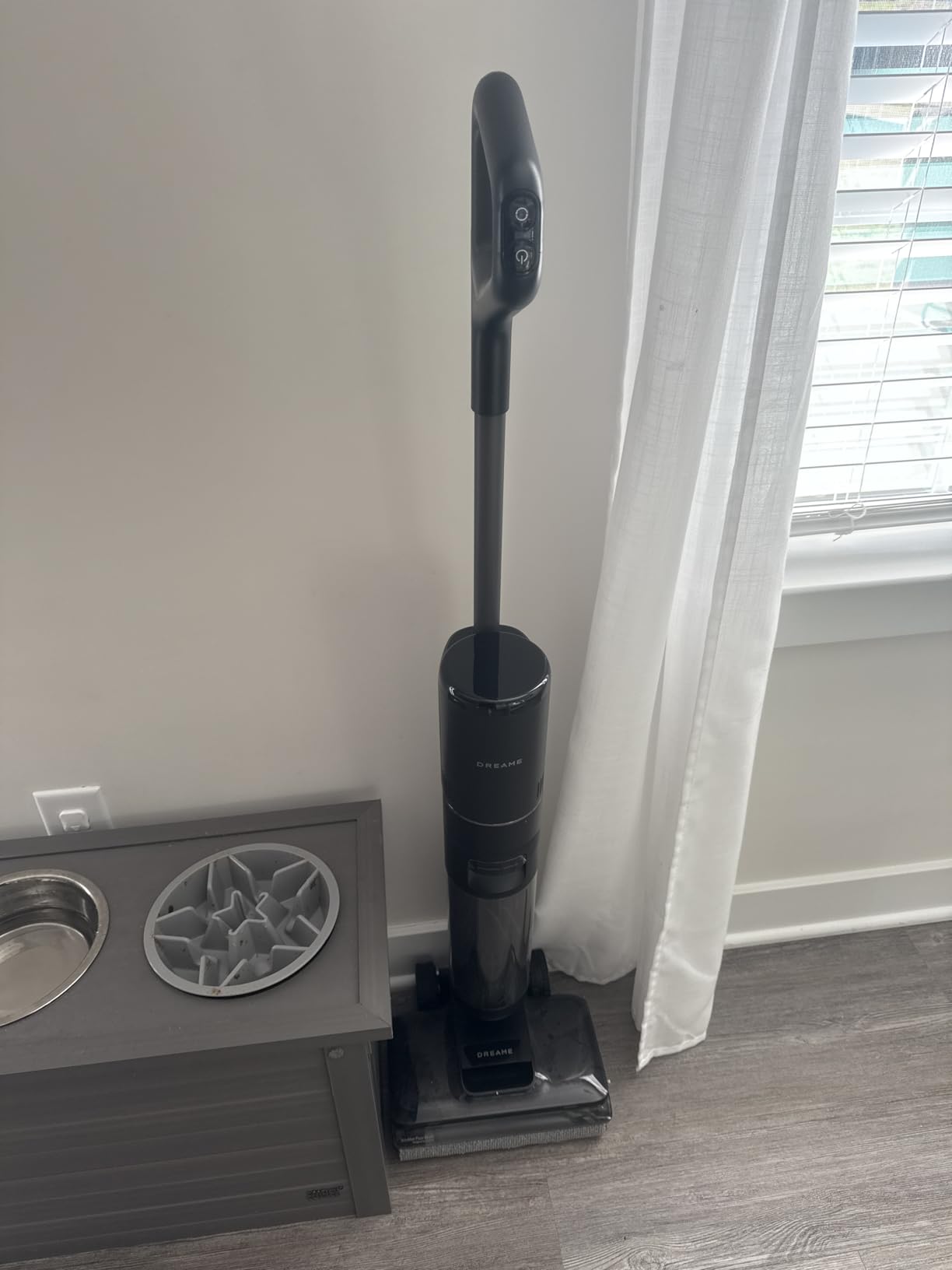 DREAME H12S Cordless Vacuum Mop, Vacuum and Mop at The Same Time, Wet Dry Vacuum for Hard Floors, Edge Cleaning, Hot Air Drying, Smart Floor Cleaner Machine Great for Sticky Messes on Multi-Surfaces Customer Review DREAME H12S Cordless Vacuum Mop, Vacuum and Mop at The Same Time, Wet Dry Vacuum for Hard Floors, Edge Cleaning, Hot Air Drying, Smart Floor Cleaner Machine Great for Sticky Messes on Multi-Surfaces - Customer Photo 1