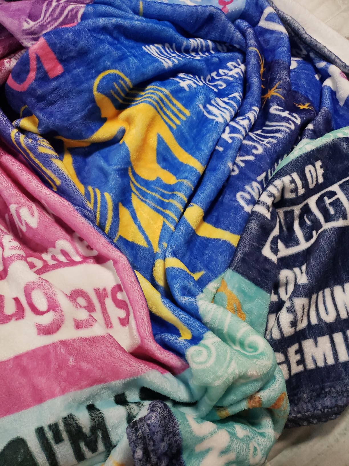 Pisces Gifts for Women – Zodiac Throw Blanket 50
