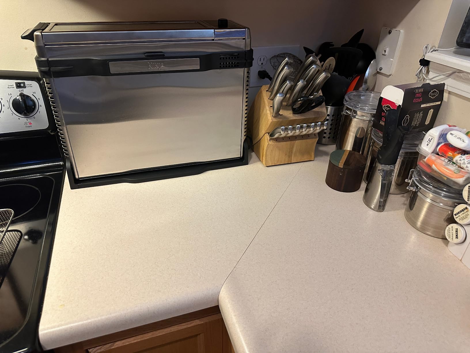 Ninja Flip Toaster Oven&Air Fryer, 8-in-1 Functionality, Flip Up&Away Capability for Storage Space, LargeCapacity, Air Fry Basket, SheetPan, Wire Rack&Removable Crumb Tray, Stainless,1800 watts, SP151 Customer Review Ninja Flip Toaster Oven&Air Fryer, 8-in-1 Functionality, Flip Up&Away Capability for Storage Space, LargeCapacity, Air Fry Basket, SheetPan, Wire Rack&Removable Crumb Tray, Stainless,1800 watts, SP151 - Customer Photo 2