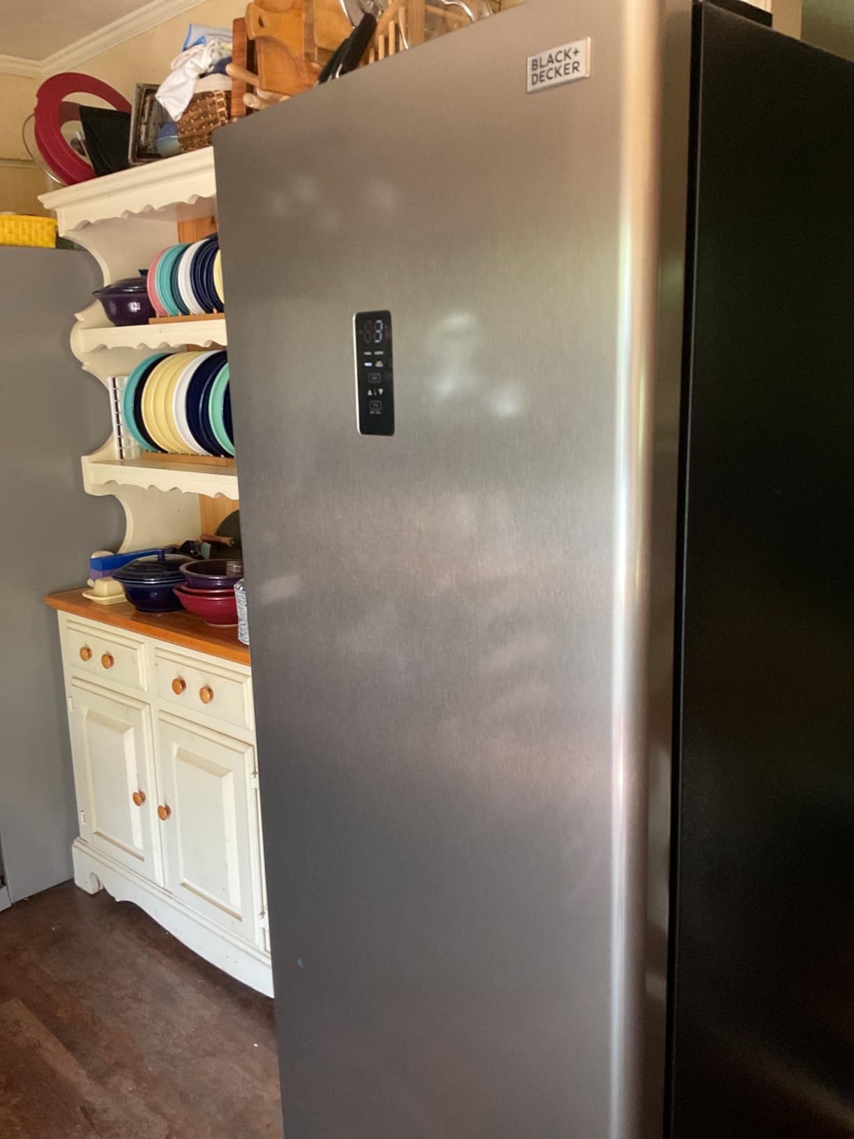 BLACK+DECKER 14 Cu. Ft. Convertible Freezer Refrigerator, Upright Freezer with Glass Shelves, ENERGY STAR rated, Frost Free, BUC1400XB, Black Customer Review BLACK+DECKER 14 Cu. Ft. Convertible Freezer Refrigerator, Upright Freezer with Glass Shelves, ENERGY STAR rated, Frost Free, BUC1400XB, Black - Customer Photo 001