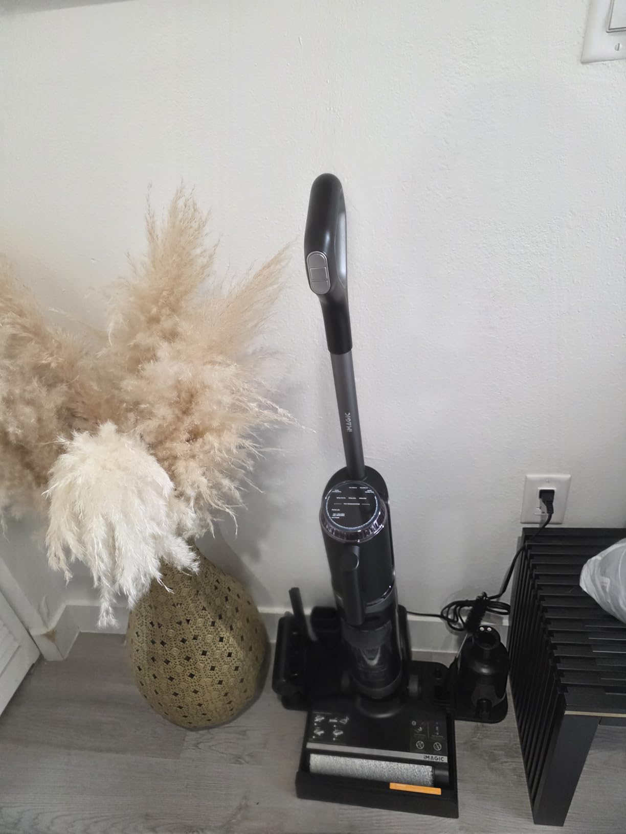 IMAGIC M3 Wet Dry Vacuum Cleaner, Cordless Vacuum Mop All in One for Hard Floors, Lightweight Floor Cleaner for Sticky Messes with Edge Cleaning, Self-Cleaning and Hot Air Drying, Black Customer Review IMAGIC M3 Wet Dry Vacuum Cleaner, Cordless Vacuum Mop All in One for Hard Floors, Lightweight Floor Cleaner for Sticky Messes with Edge Cleaning, Self-Cleaning and Hot Air Drying, Black - Customer Photo 1