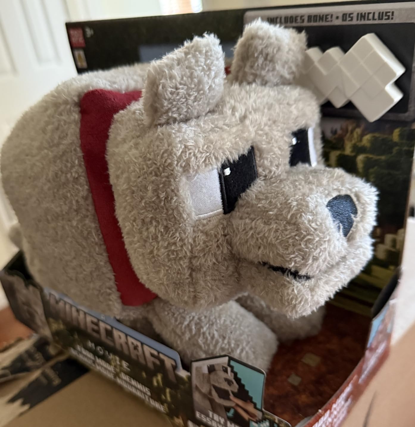 Mattel Minecraft Dennis The Wolf Plush Toy with Feeding Action & Sound, Food Mode Stuffed Animal Inspired by A Minecraft Movie - Customer Photo 4