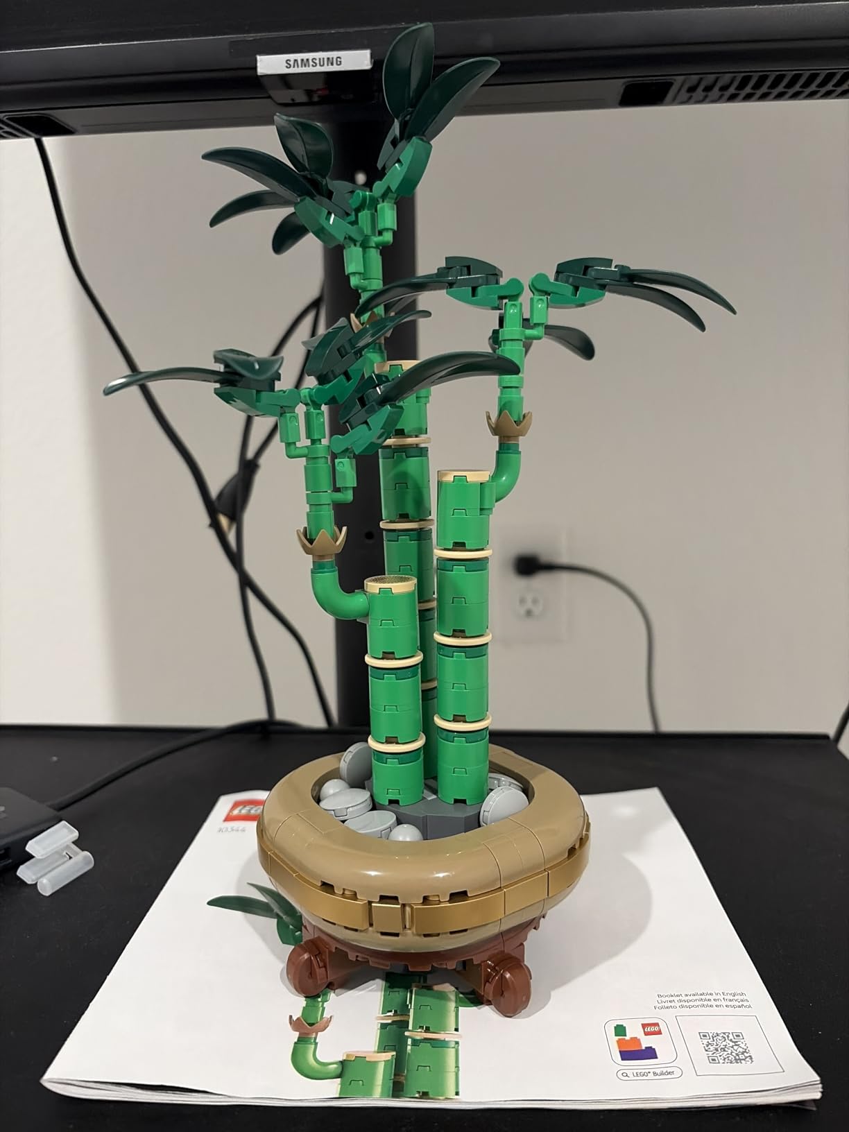 LEGO Botanicals Lucky Bamboo Building Set - Artificial Plant for Indoor Home Décor, Adults Ages 18+ - Fake Plant Decoration for Table, Desk, Office - Gift for Birthdays - 10344 - Customer Photo 2