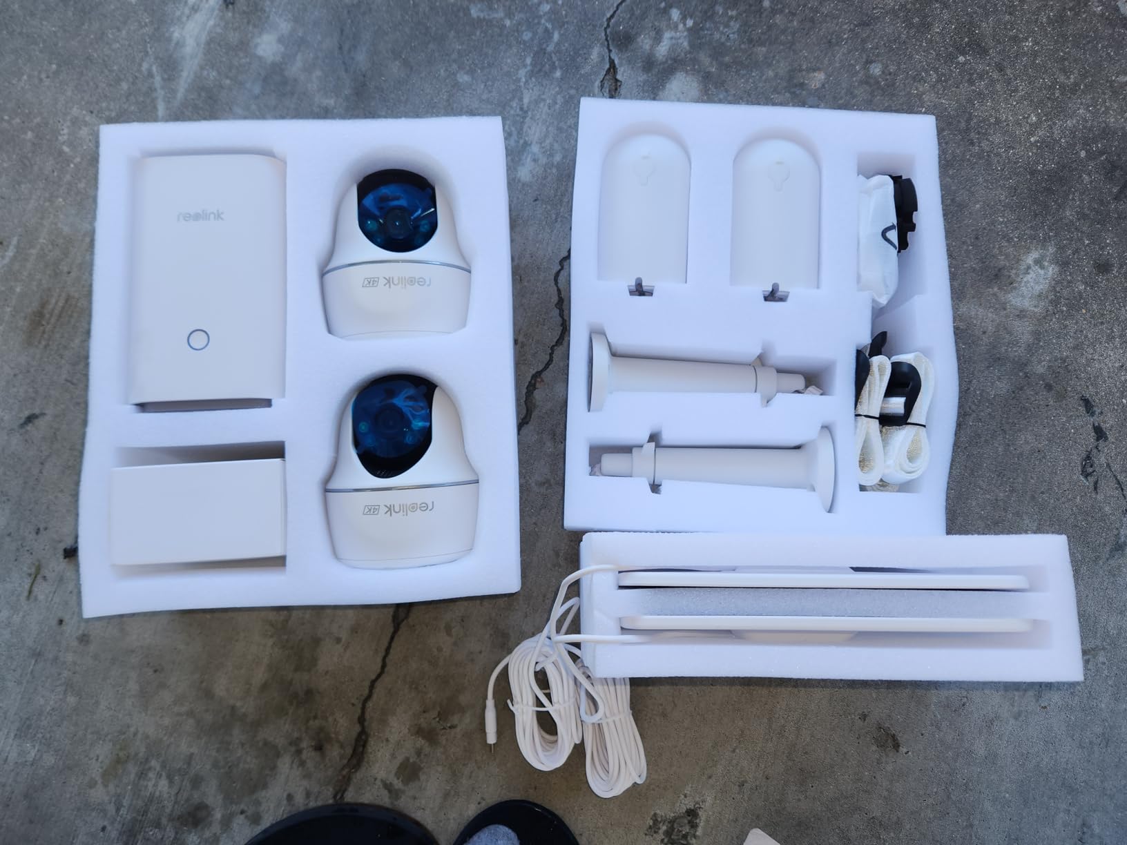REOLINK 4K Solar Security Camera Outdoor, Encrypted Local Storage Camera System, 360° Pan Tilt, Smart Detection, No Monthly Fee, Home Hub with 4X PT Ultra + Solar Panel - Customer Photo 2