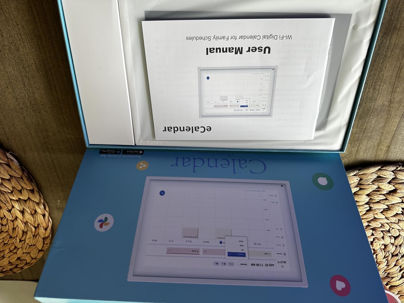 Canupdog 15.6 Inch Digital Calendar Wall Planner 2025-2026 – HD Touchscreen Smart Photo Display for Family Schedules, 32GB Electronic Calendar Chore Chart + To-do List - Customer Photo 1