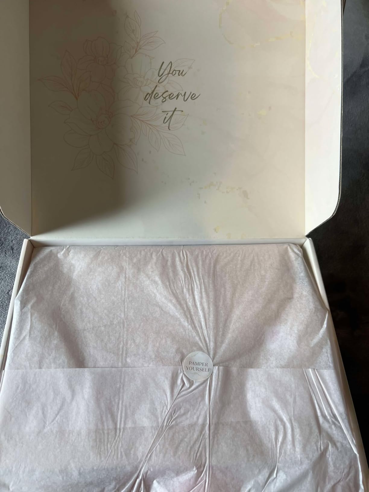 17-Piece Luxury Gift Set with Robe | Complete INFUSÉ White Tea & Coconut Bath Collection Customer Review 17-Piece Luxury Gift Set with Robe | Complete INFUSÉ White Tea & Coconut Bath Collection - Customer Photo 2