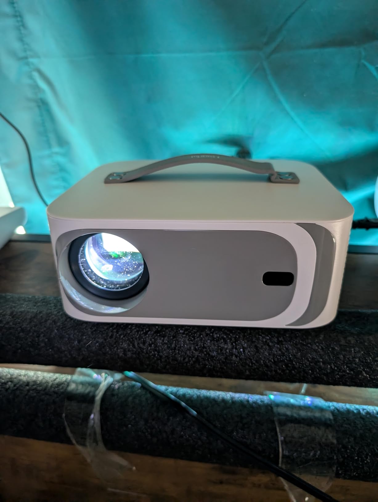 [AI Movin System & 1500 ANSI] Projector-4K with WiFi 6 and Bluetooth, 30W Dolby Audio APPS Built-in Outdoor-Projector, One-touch Focus Lisowod 1080P Smart Portable Proyector with HDR10+ 2025 Upgraded - Customer Photo 2