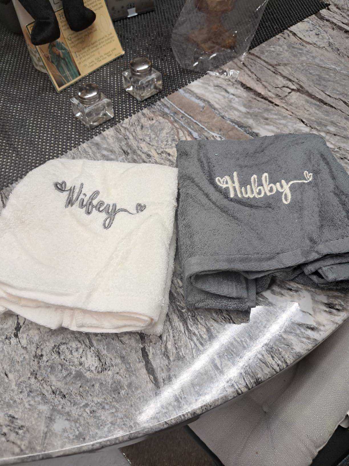 2 Pcs Wifey Hubby Hand Towels 100% Cotton Embroidered Bathroom Towel Gift for Wife Husband Wedding Engagement Anniversary Bathroom Decor 29 x 13 Inch Customer Review 2 Pcs Wifey Hubby Hand Towels 100% Cotton Embroidered Bathroom Towel Gift for Wife Husband Wedding Engagement Anniversary Bathroom Decor 29 x 13 Inch - Customer Photo 4