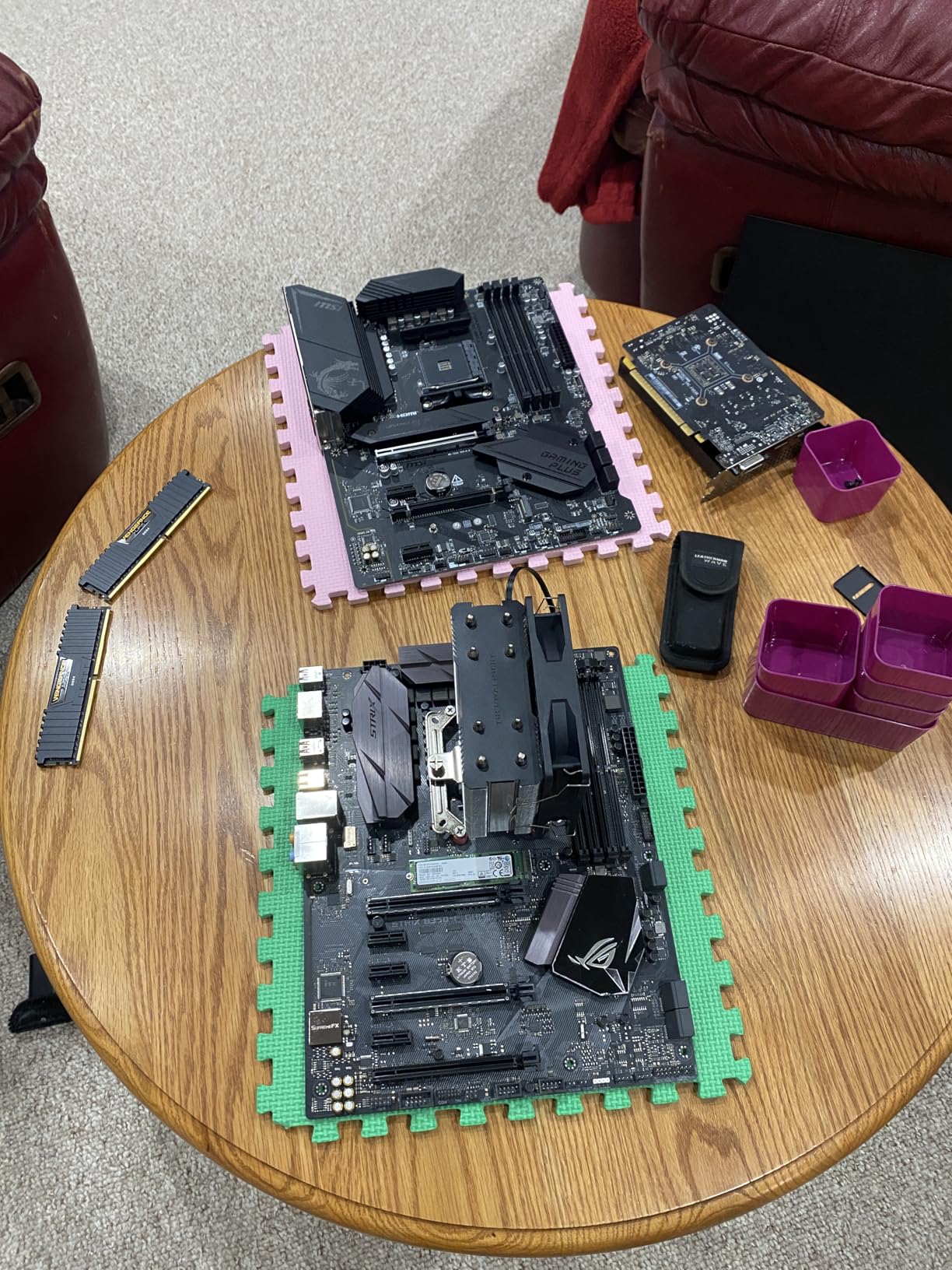 MSI MPG B550 Gaming Plus V1 Gaming Motherboard (AMD Ryzen 5000, AM4, DDR4, PCIe 4.0, SATA 6Gb/s, M.2, USB 3.2 Gen 2, HDMI/DP, ATX) - Customer Photo 002