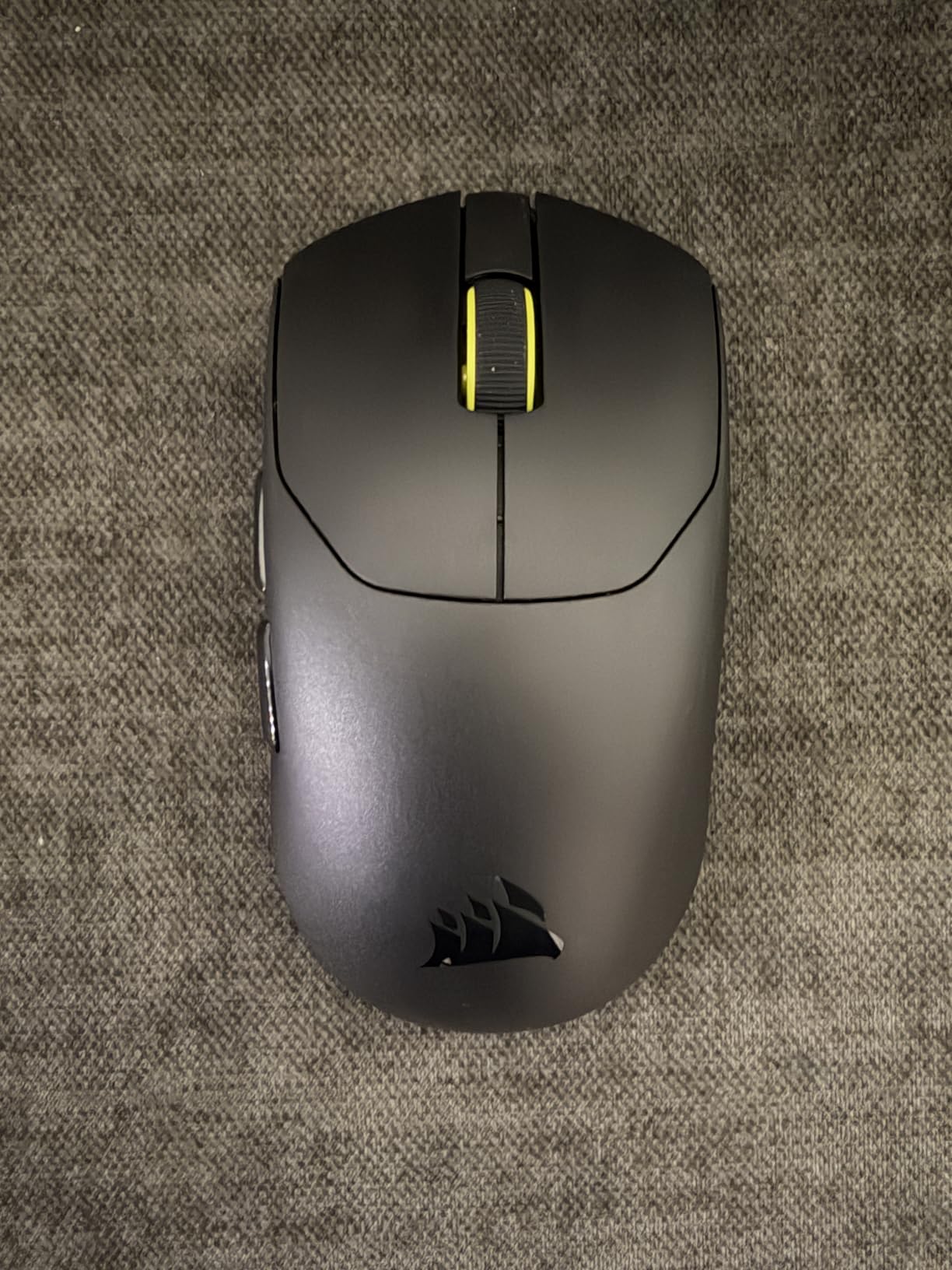Corsair Sabre v2 PRO Ultralight FPS Wireless Gaming Mouse – 33,000 DPI, 36g Weight, 8,000Hz Hyper-Polling, Mechanical Switches, Up to 70-Hour Wireless Battery Life, Web Hub – Black - Customer Photo 1