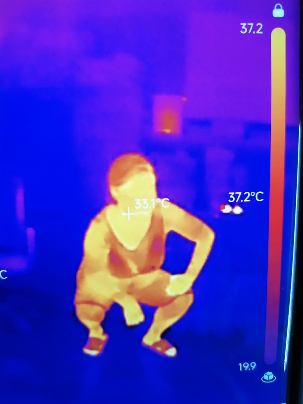 Thermal Master P3 - Thermal Camera for iPhone & Android, 512x384 Super IR Resolution Infrared Imager w/8mm Macro & Manual Lens, 3.6℉ Accuracy, -4℉ to 1112℉, Work for Home Inspection, Black Customer Review Thermal Master P3 - Thermal Camera for iPhone & Android, 512x384 Super IR Resolution Infrared Imager w/8mm Macro & Manual Lens, 3.6℉ Accuracy, -4℉ to 1112℉, Work for Home Inspection, Black - Customer Photo 2