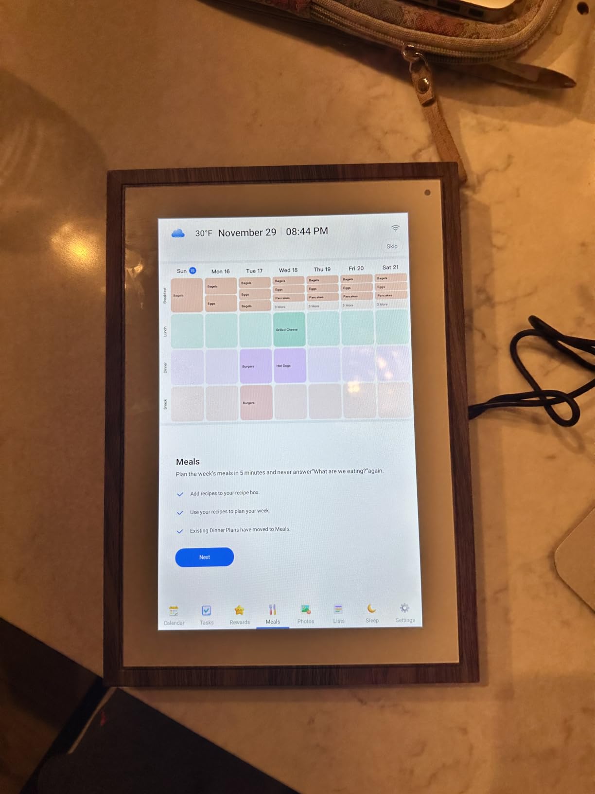 10.1 Inch Digital Calendar Chore Chart with Touchscreen - Full HD Interactive Display, Wall & Desk Mountable Family Planner, to-Do List & Meal Planner, Digital Picture Frame Gifts for Women Mom - Customer Photo 1