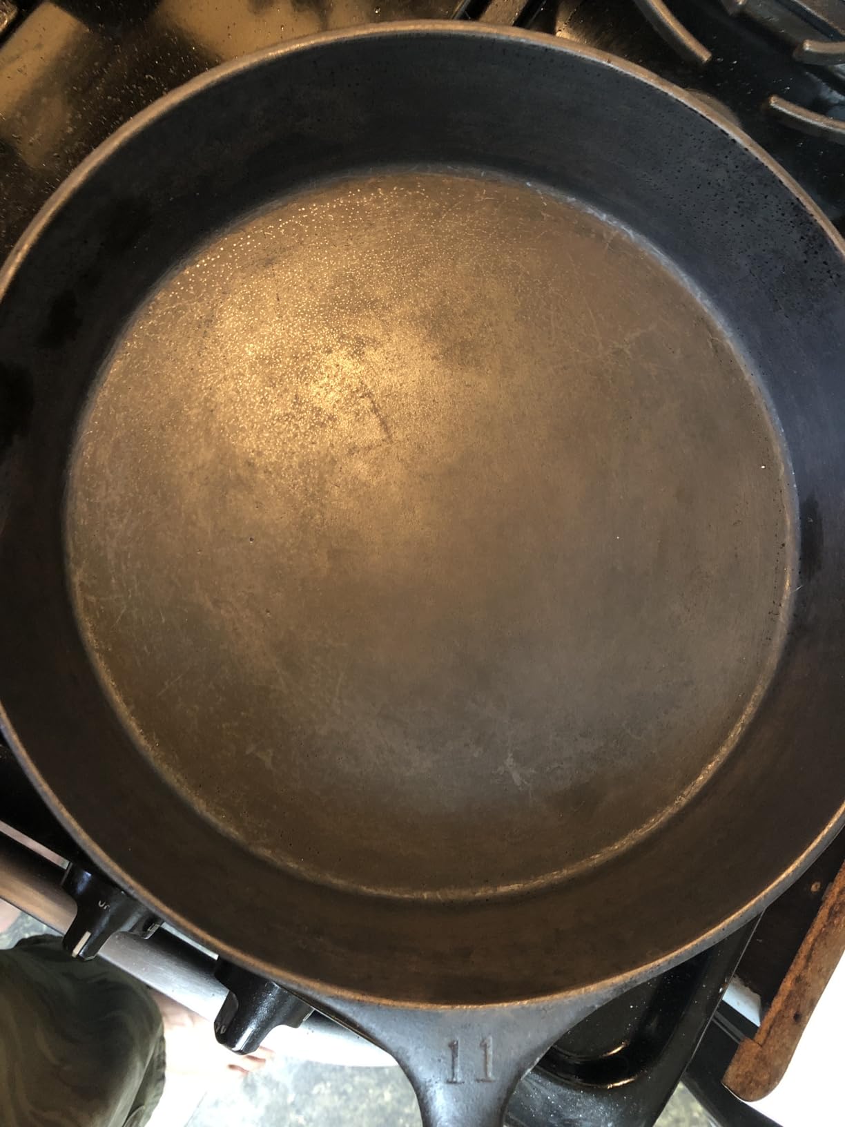 Lodge Seasoned Cast Iron Skillet - PFAS-Free, Non-Toxic Cookware - Use with an Oven, Stove, Grill, or Campfire - Naturally Non-Stick & Oven Safe - 12 Inches Customer Review Lodge Seasoned Cast Iron Skillet - PFAS-Free, Non-Toxic Cookware - Use with an Oven, Stove, Grill, or Campfire - Naturally Non-Stick & Oven Safe - 12 Inches - Customer Photo 1