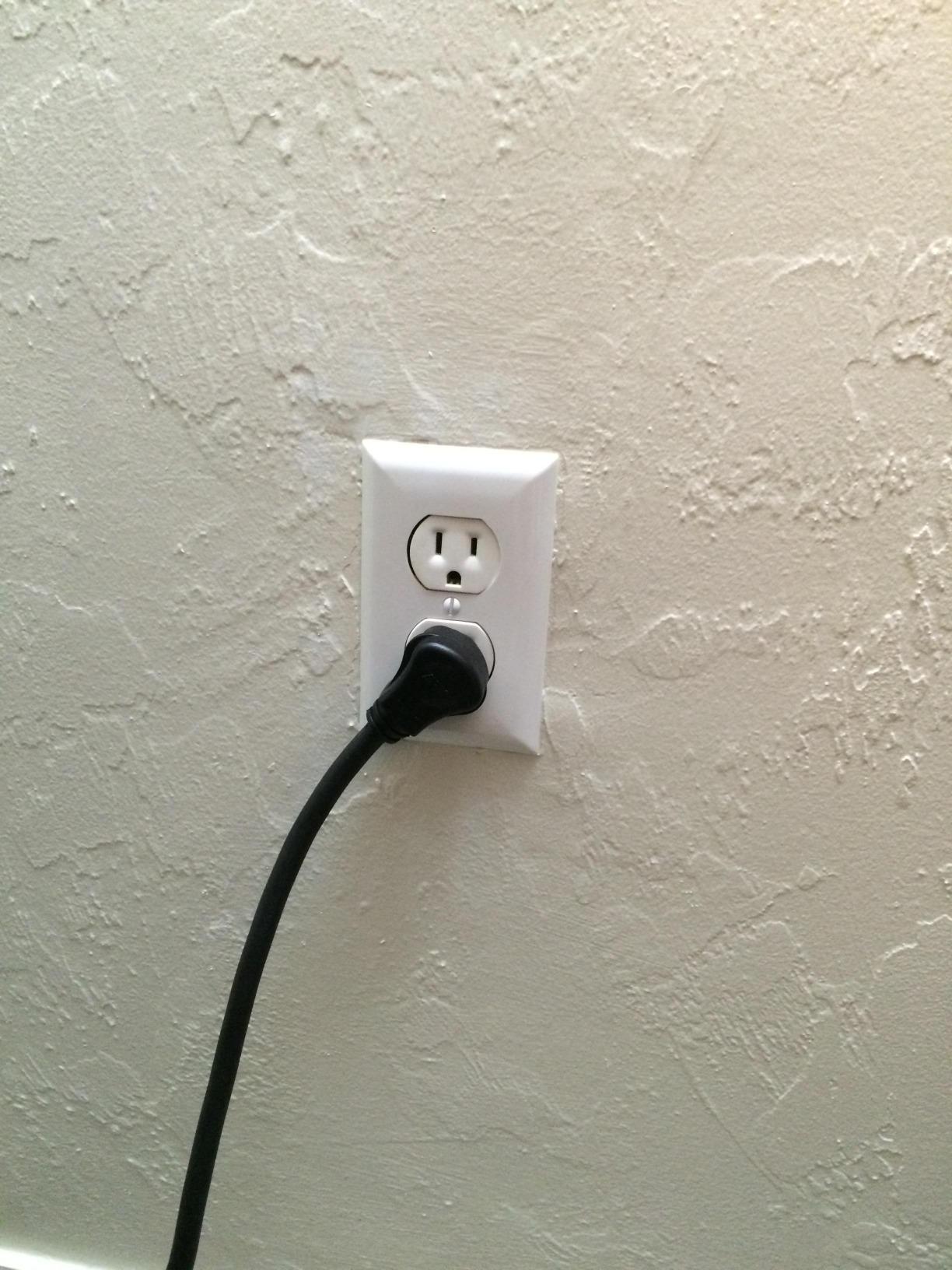 APC Surge Protector with Telephone, DSL and Coaxial Protection, P8VT3, 2770 Joules, 8 Outlet Surge Protector Power Strip Gray Customer Review APC Surge Protector with Telephone, DSL and Coaxial Protection, P8VT3, 2770 Joules, 8 Outlet Surge Protector Power Strip Gray - Customer Photo 4
