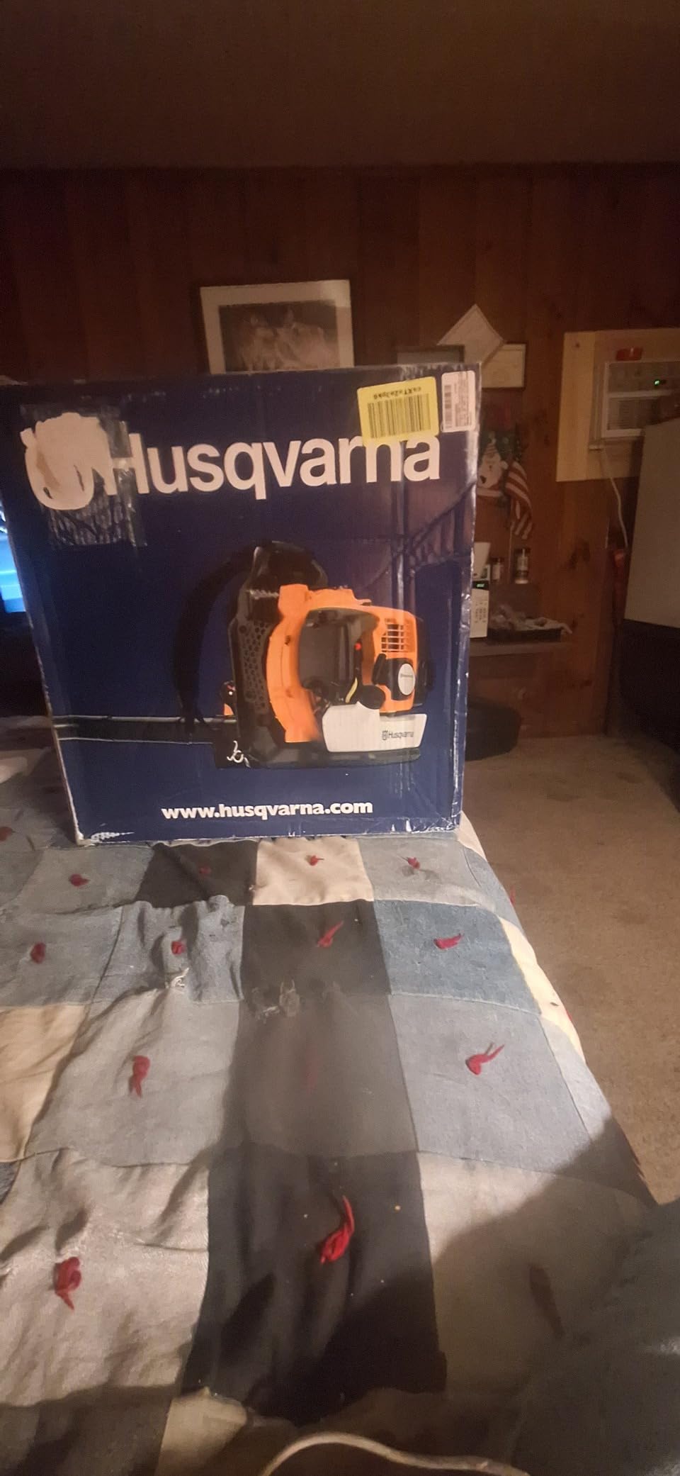 Husqvarna 350BT Gas Leaf Blower, 50.2-cc 2.1-HP 2-Cycle Backpack Leaf Blower with 692-CFM, 180-MPH, 21-N Powerful Clearing Performance and Ergonomic Harness System Customer Review Husqvarna 350BT Gas Leaf Blower, 50.2-cc 2.1-HP 2-Cycle Backpack Leaf Blower with 692-CFM, 180-MPH, 21-N Powerful Clearing Performance and Ergonomic Harness System - Customer Photo 5