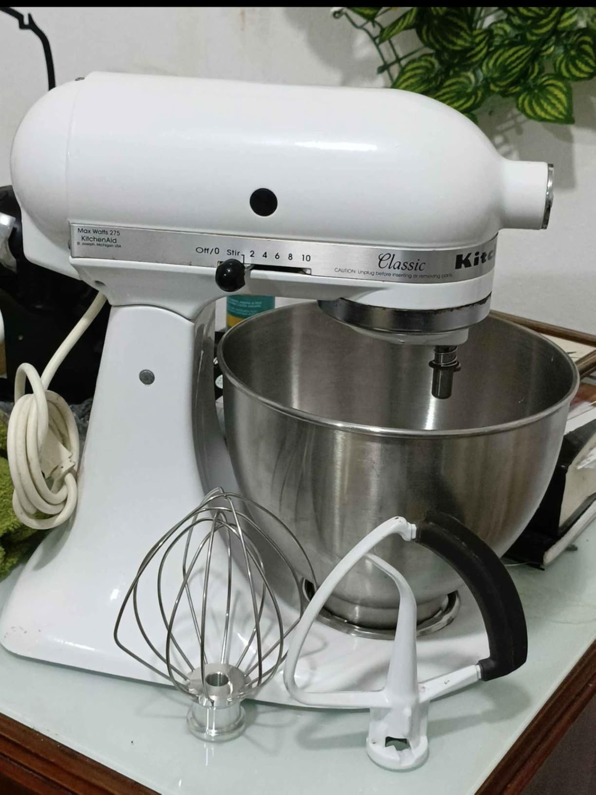 KitchenAid Classic Series 4.5 Quart Tilt-Head Stand Mixer K45SS, Onyx Black Customer Review KitchenAid Classic Series 4.5 Quart Tilt-Head Stand Mixer K45SS, Onyx Black - Customer Photo 2