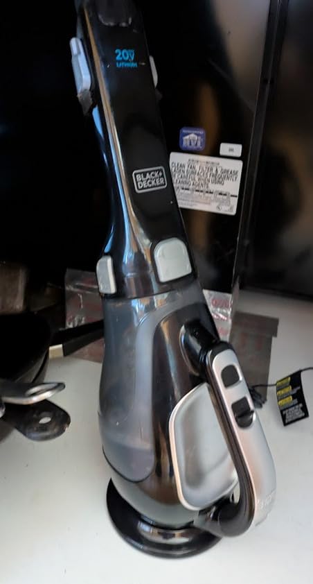 BLACK+DECKER dustbuster 20V Hand Vacuum Cordless Rechargeable, Car Vacuum Portable, Powerful Suction AdvancedClean Hand Vac with Extendible Crevice Tool, Flip-Up Brush and Charging Base (BDH2000L) - Customer Photo 3