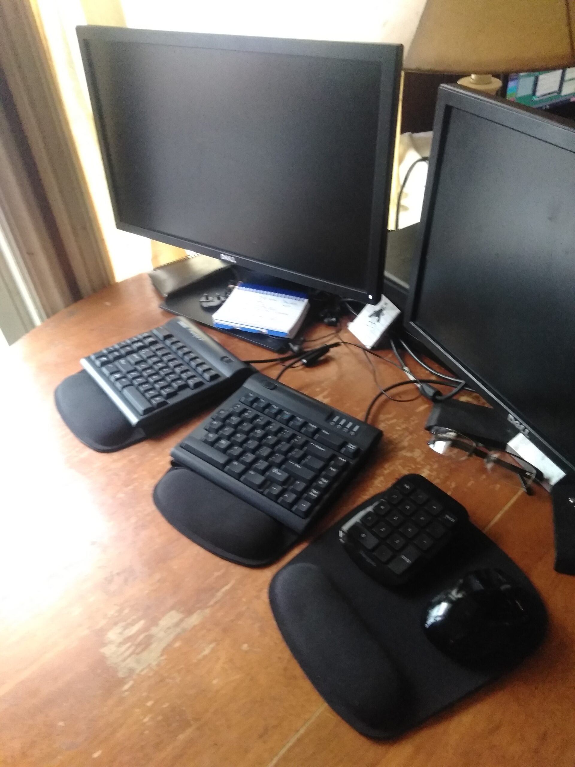 KINESIS Freestyle2 Ergonomic Keyboard for PC (9 KINESIS Freestyle2 Ergonomic Keyboard for PC (9