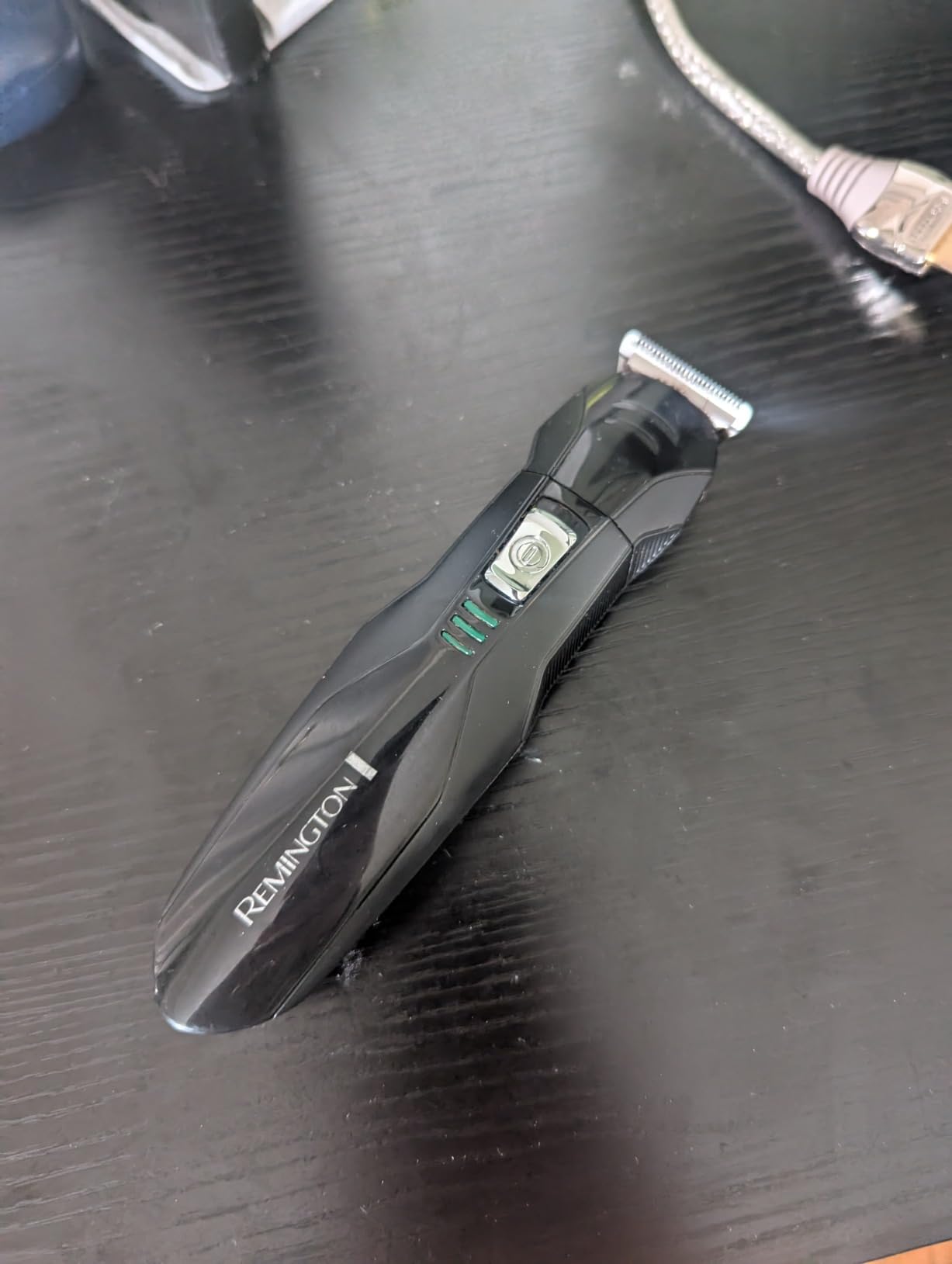 Remington All-in-One Grooming Kit, Lithium Powered, 8 Piece Set with Trimmer, Men's Shaver, Clippers, Beard and Stubble Combs, PG6025, Black - Customer Photo 2