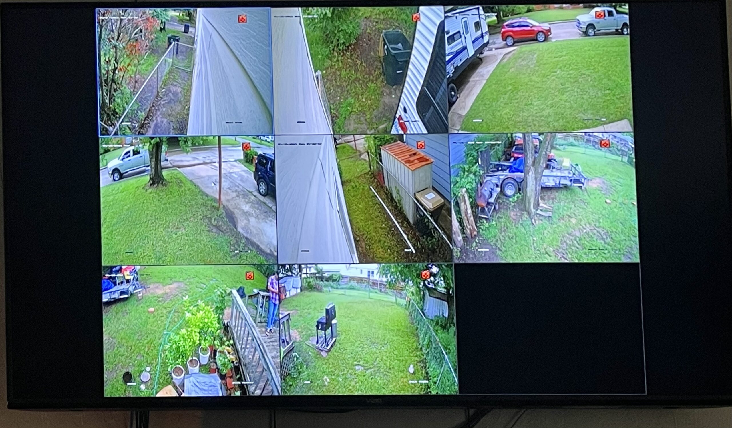 ANNKE 3K Lite Wired Security Camera System Outdoor with AI Human/Vehicle Detection, 8CH H.265+ DVR and 8 x 1920TVL 2MP IP67 Home CCTV Cameras with Smart Dual Light, Color Night Vision, 1TB Hard Drive Customer Review ANNKE 3K Lite Wired Security Camera System Outdoor with AI Human/Vehicle Detection, 8CH H.265+ DVR and 8 x 1920TVL 2MP IP67 Home CCTV Cameras with Smart Dual Light, Color Night Vision, 1TB Hard Drive - Customer Photo 1
