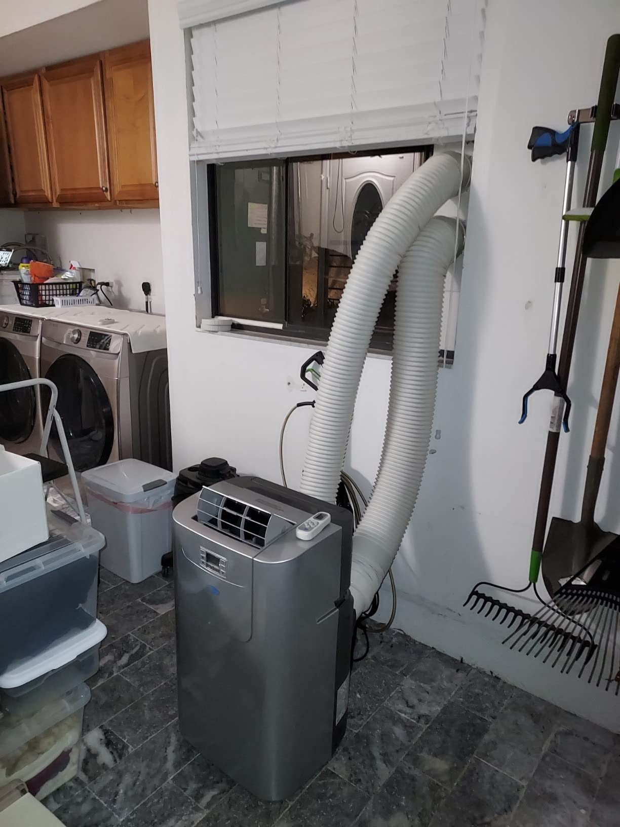 Whynter Portable Air Conditioner 12,000 BTU with Dual Hose Dehumidifier & Cooling Fan for 400 Sq Ft Rooms, Includes AC Unit Window Kit Elite ARC-122DS (7,000 SACC), Silver - Customer Photo 2