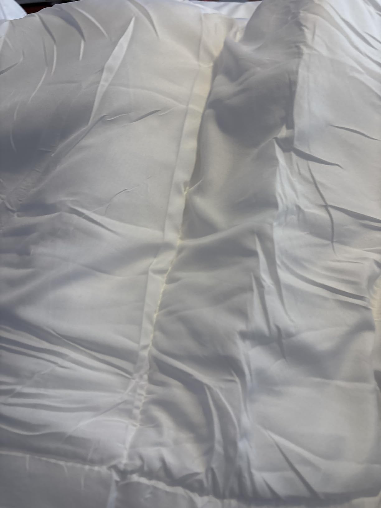 Utopia Bedding Comforters Queen Size, All Season Duvet Insert, Down Alternative Box Stitched Bed Comforter with Corner Tabs, Machine Washable (White) Customer Review Utopia Bedding Comforters Queen Size, All Season Duvet Insert, Down Alternative Box Stitched Bed Comforter with Corner Tabs, Machine Washable (White) - Customer Photo 2