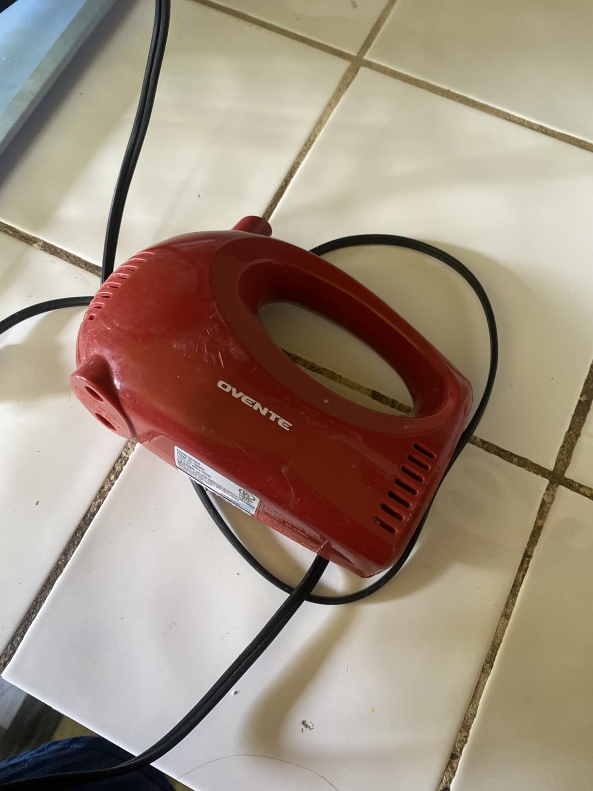 OVENTE 5-Speed Corded Electric Hand Mixer with Stainless Steel Whisks, Compact Portable Design with Snap-On Storage Case, 150W Lightweight Handheld Mixer for Baking & Cooking, White HM151W Customer Review OVENTE 5-Speed Corded Electric Hand Mixer with Stainless Steel Whisks, Compact Portable Design with Snap-On Storage Case, 150W Lightweight Handheld Mixer for Baking & Cooking, White HM151W - Customer Photo 4