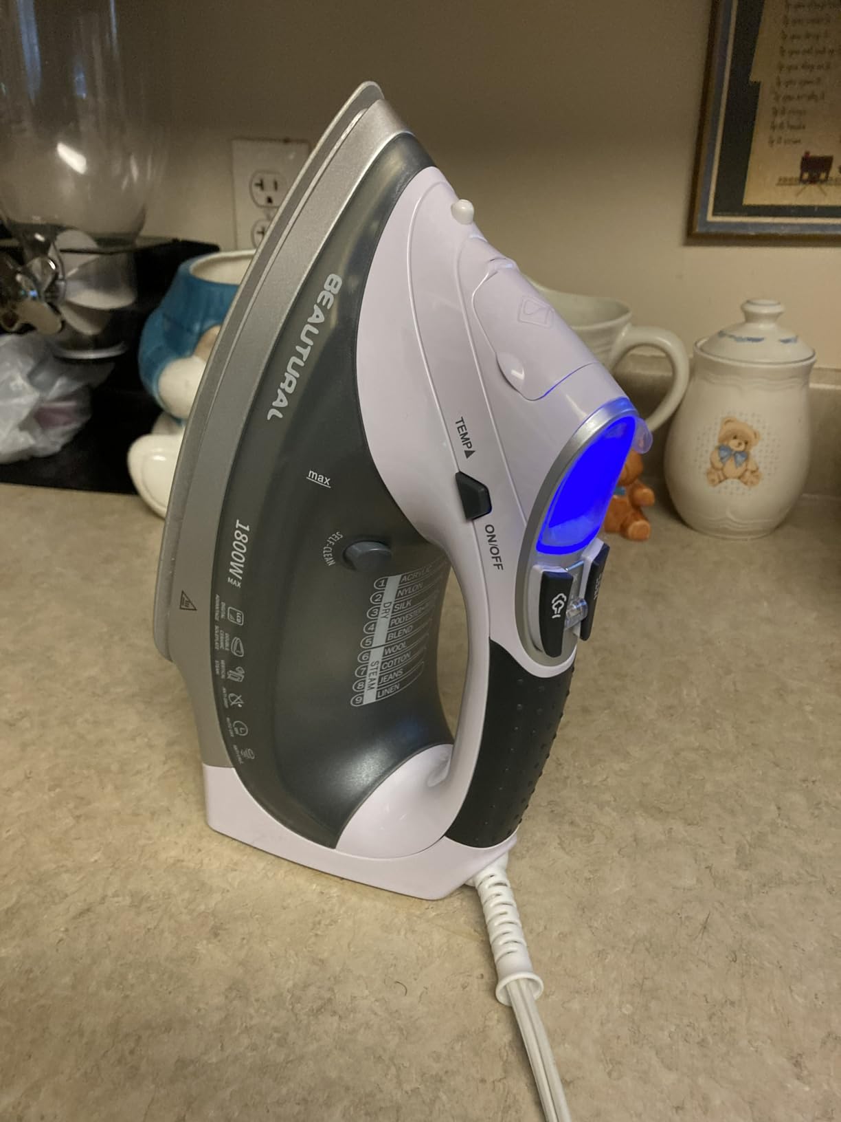 BEAUTURAL 1800-Watt Steam Iron with Digital LCD Screen, Double-Layer and Ceramic Coated Soleplate, 3-Way Auto-Off, 9 Preset Temperature and Steam Settings for Variable Fabric Gray Customer Review BEAUTURAL 1800-Watt Steam Iron with Digital LCD Screen, Double-Layer and Ceramic Coated Soleplate, 3-Way Auto-Off, 9 Preset Temperature and Steam Settings for Variable Fabric Gray - Customer Photo 5